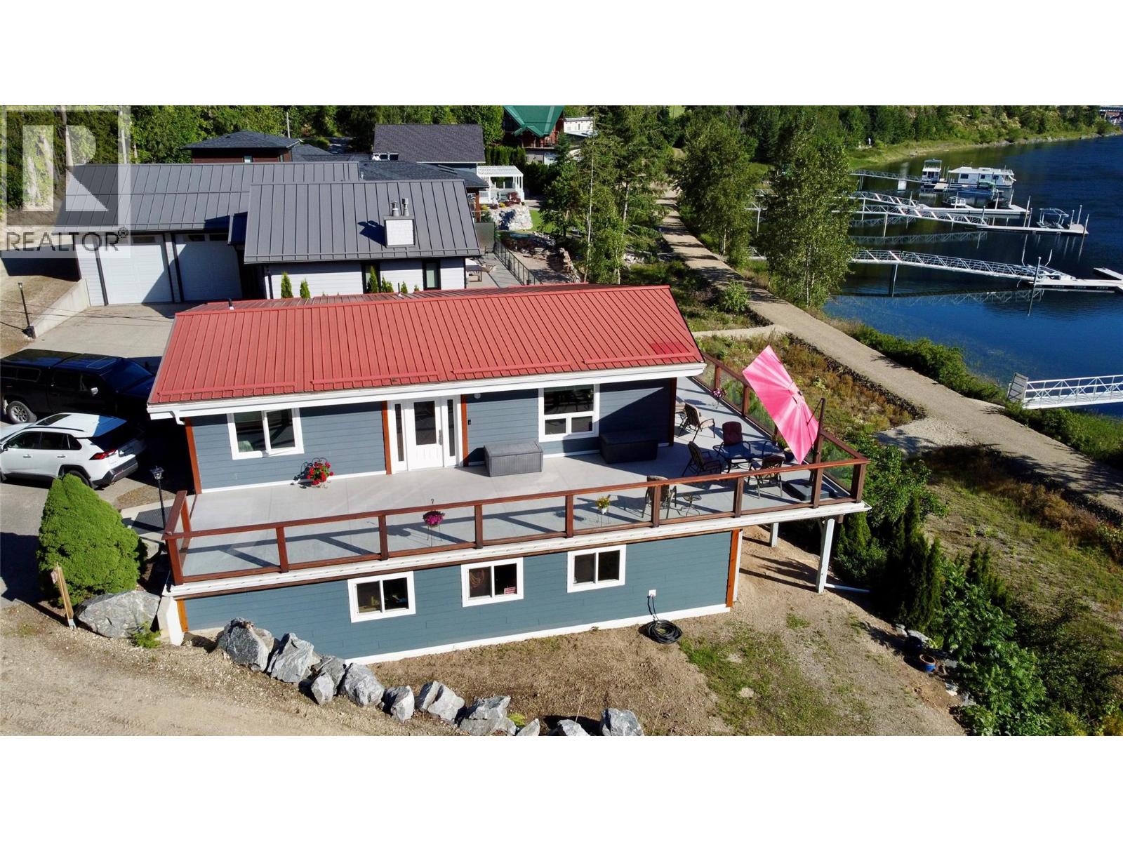 417 Old Spallumcheen Road, Sicamous, British Columbia  V0E 2V3 - Photo 8 - 10390438