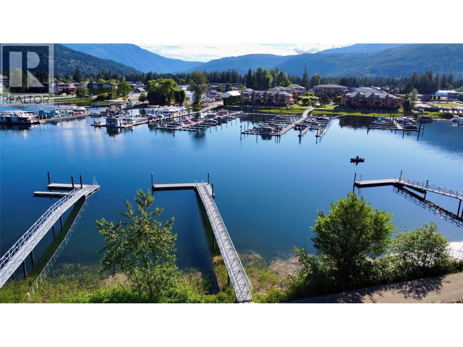 417 Old Spallumcheen Road, Sicamous, British Columbia  V0E 2V3 - Photo 9 - 10390438