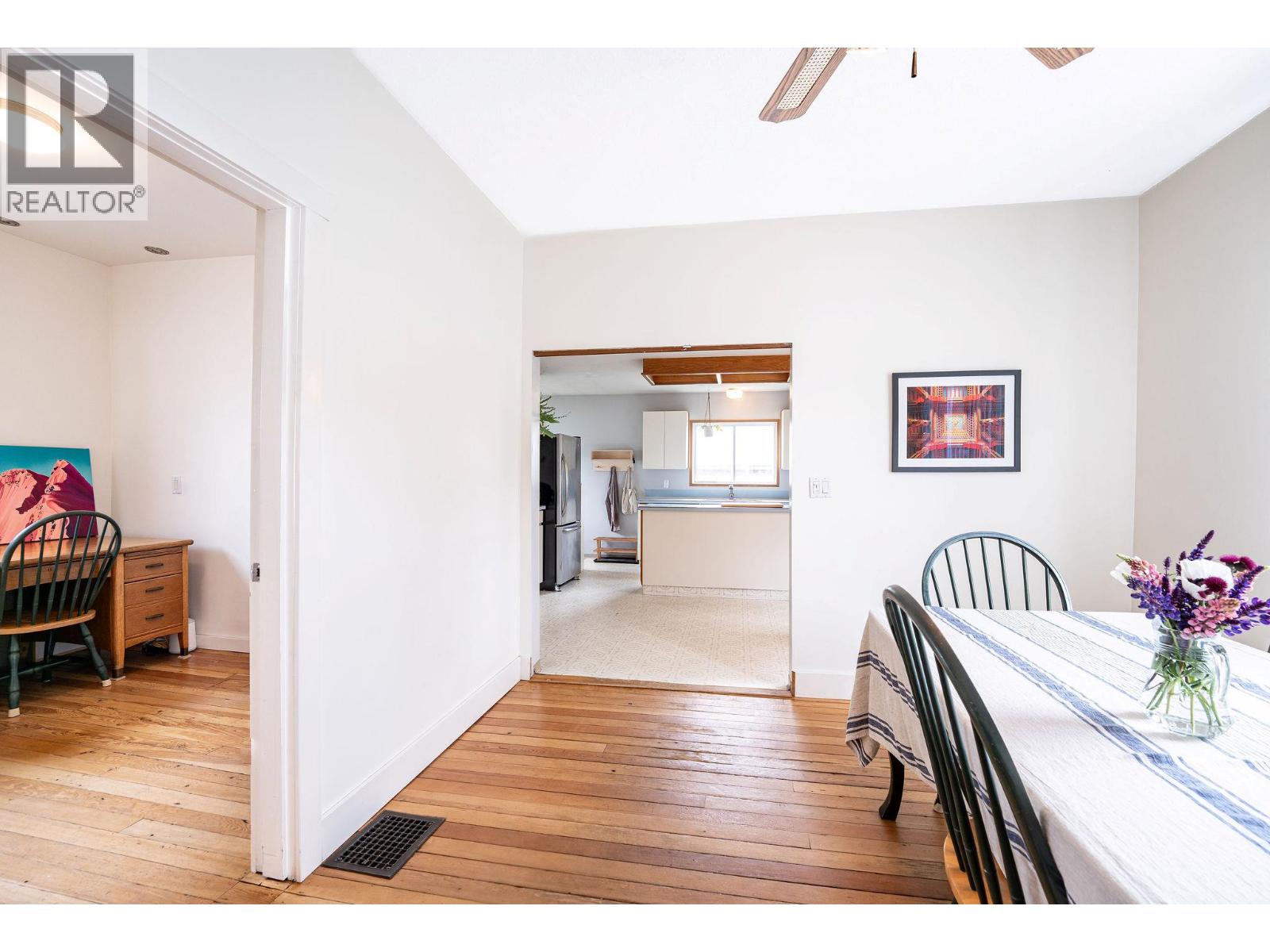 301 Third Street E, Revelstoke, British Columbia  V0E 2S0 - Photo 16 - 10380335