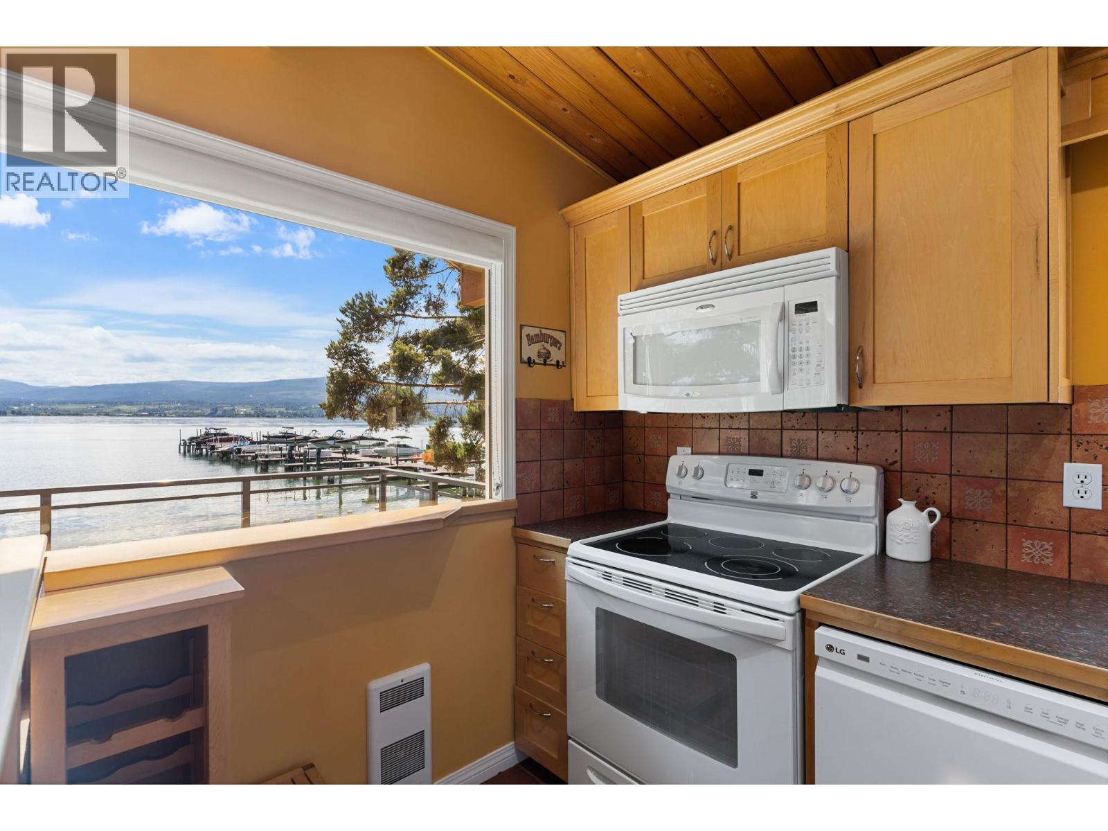 2777 Casa Loma Road Unit# 405, West Kelowna, British Columbia  V1Z 1T6 - Photo 8 - 10390798