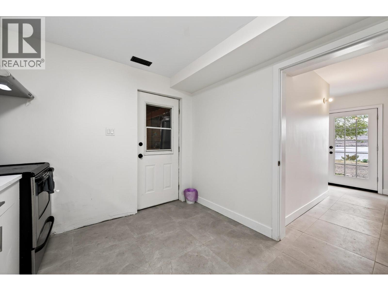 6232 Savona Access Road, Kamloops, British Columbia  V0K 2J0 - Photo 32 - 10391505
