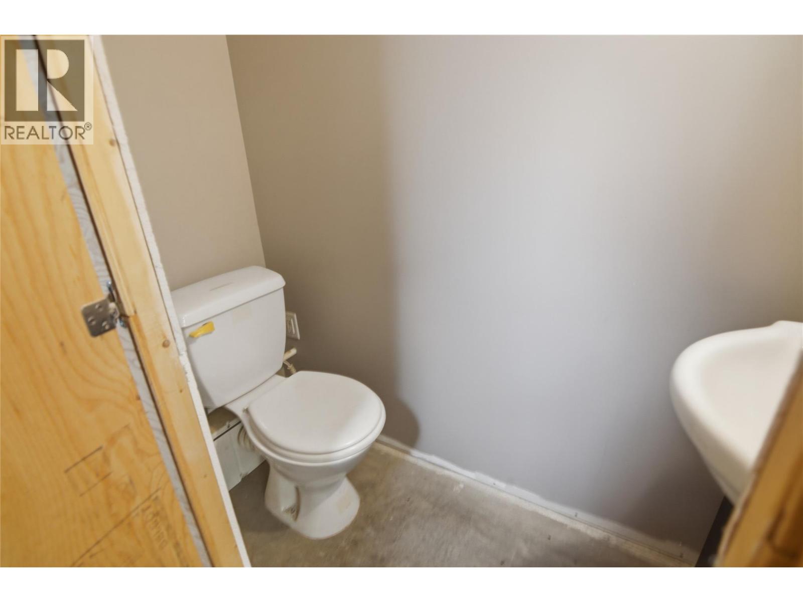 2135 Tranquille Road, Kamloops, British Columbia  V2B 3M9 - Photo 27 - 10391524