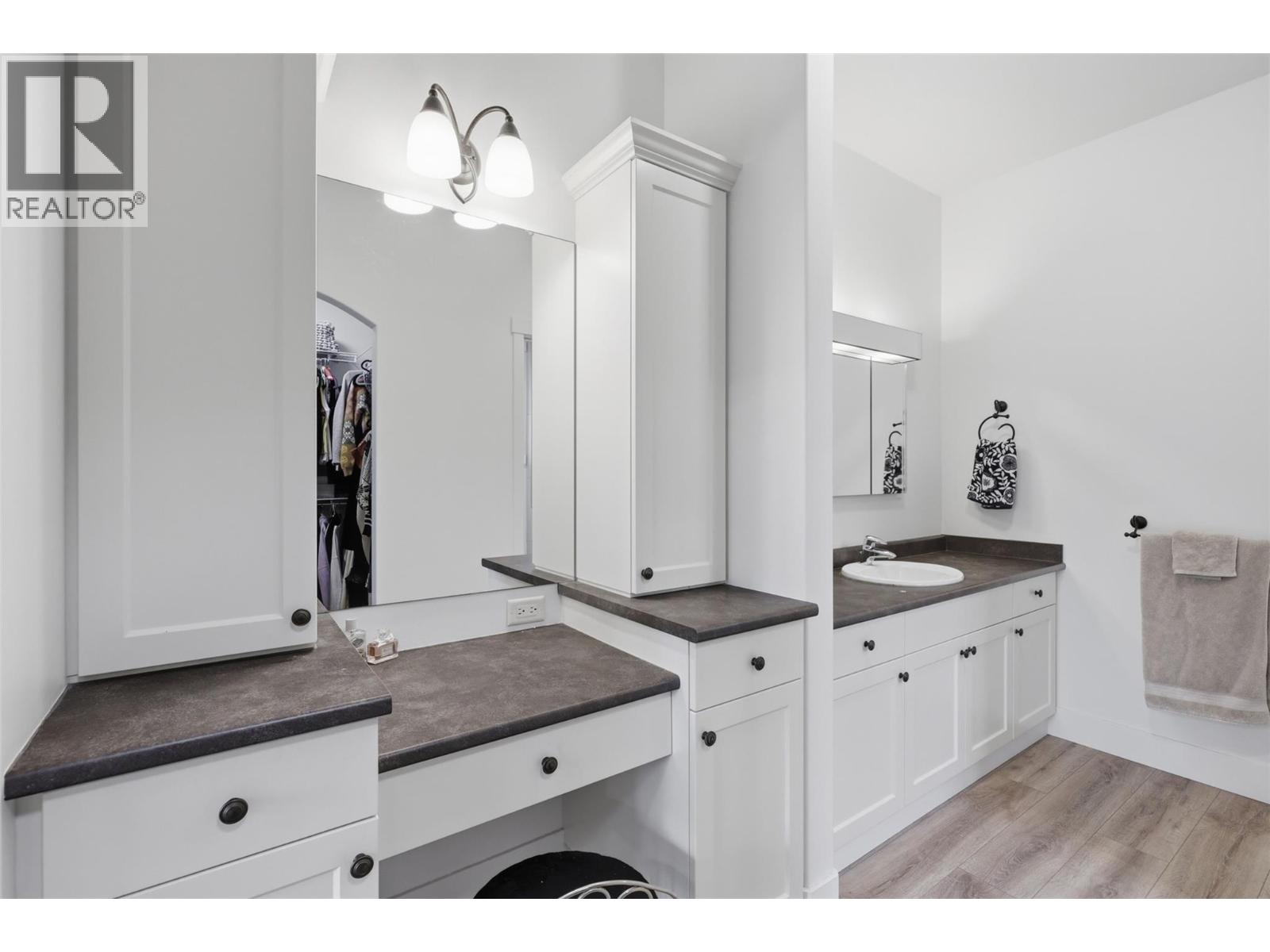 918 9th Green Drive, Kamloops, British Columbia  V2H 1T9 - Photo 29 - 10391349