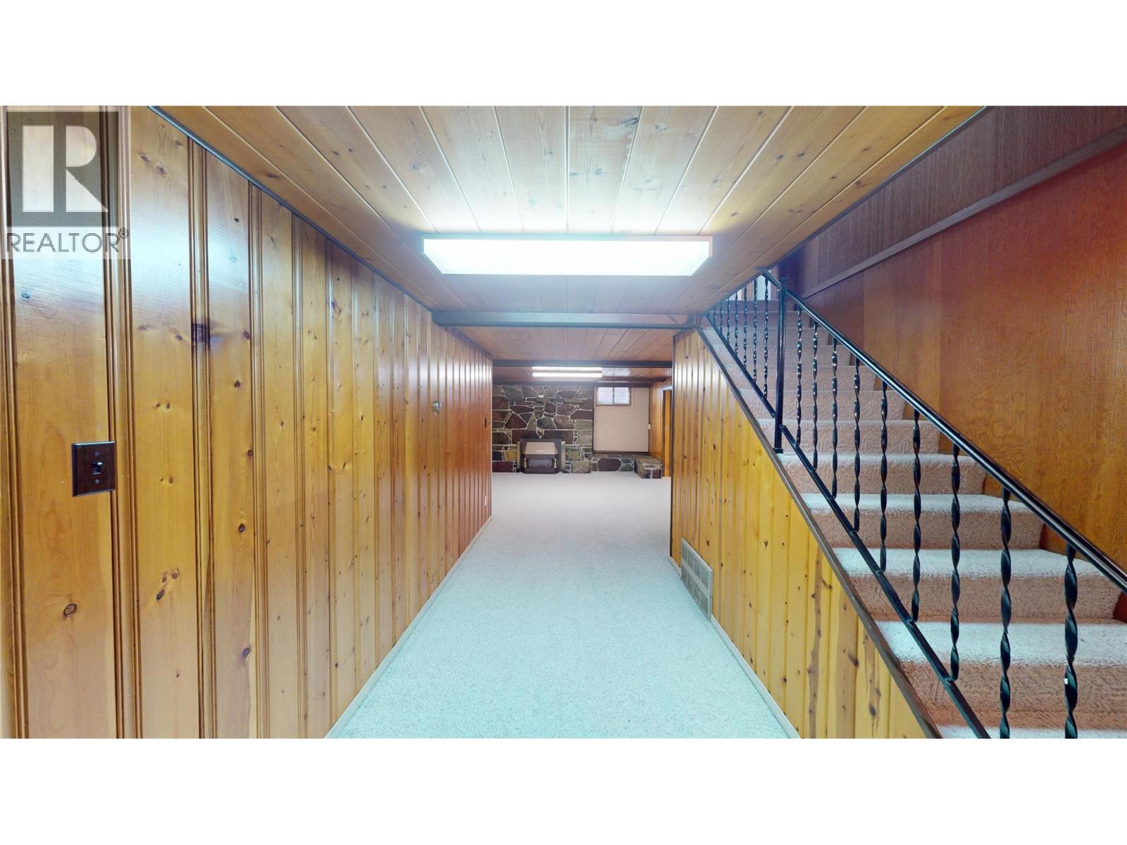 511 14th Avenue S, Cranbrook, British Columbia  V1C 2X9 - Photo 25 - 10391114
