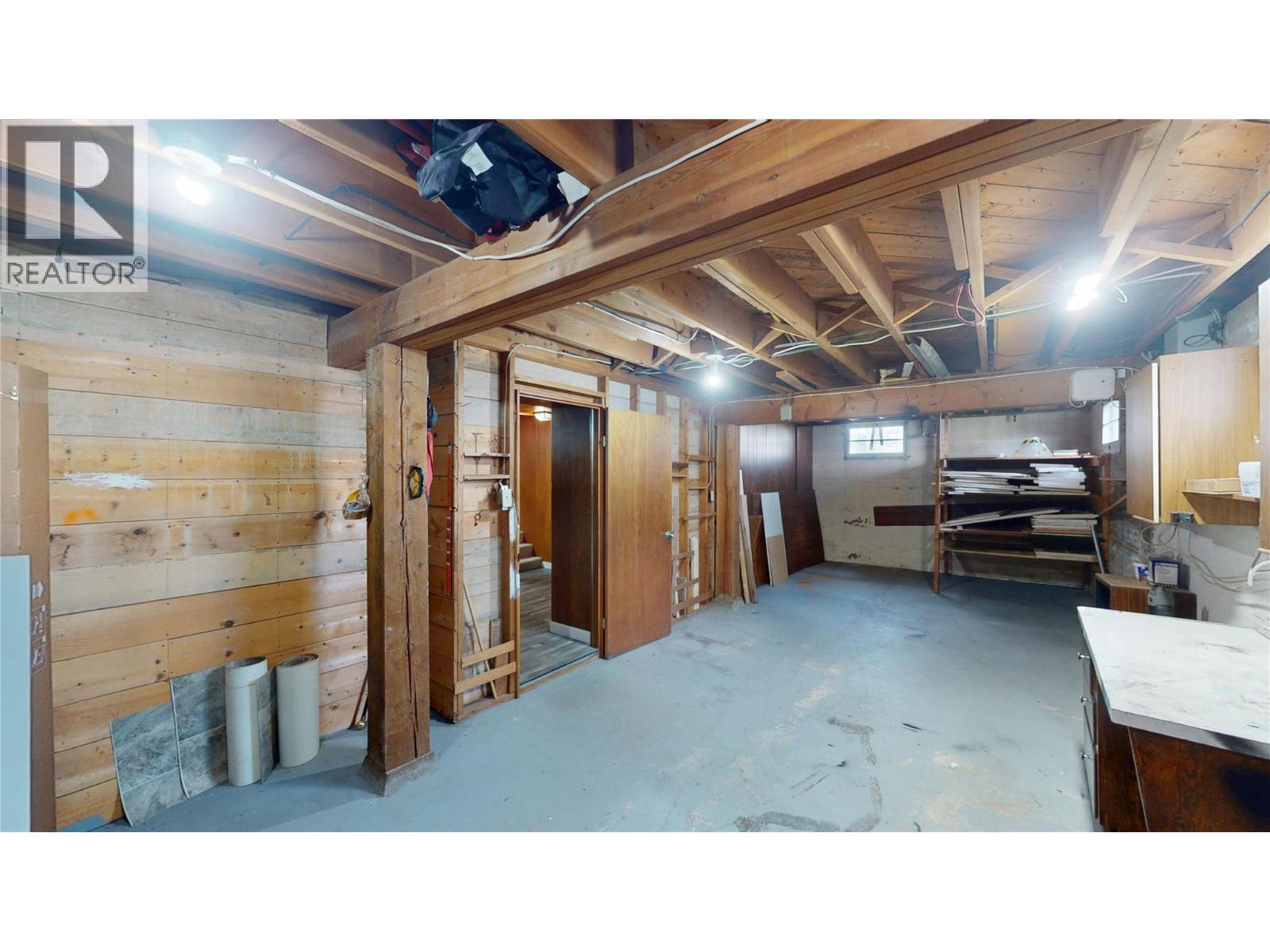 511 14th Avenue S, Cranbrook, British Columbia  V1C 2X9 - Photo 34 - 10391114