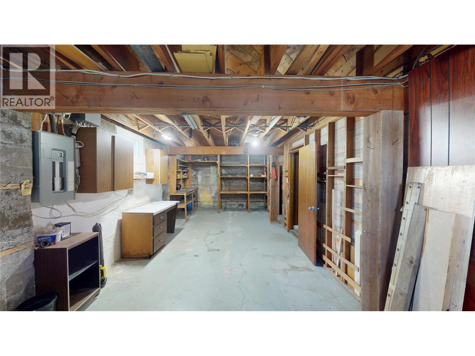 511 14th Avenue S, Cranbrook, British Columbia  V1C 2X9 - Photo 35 - 10391114