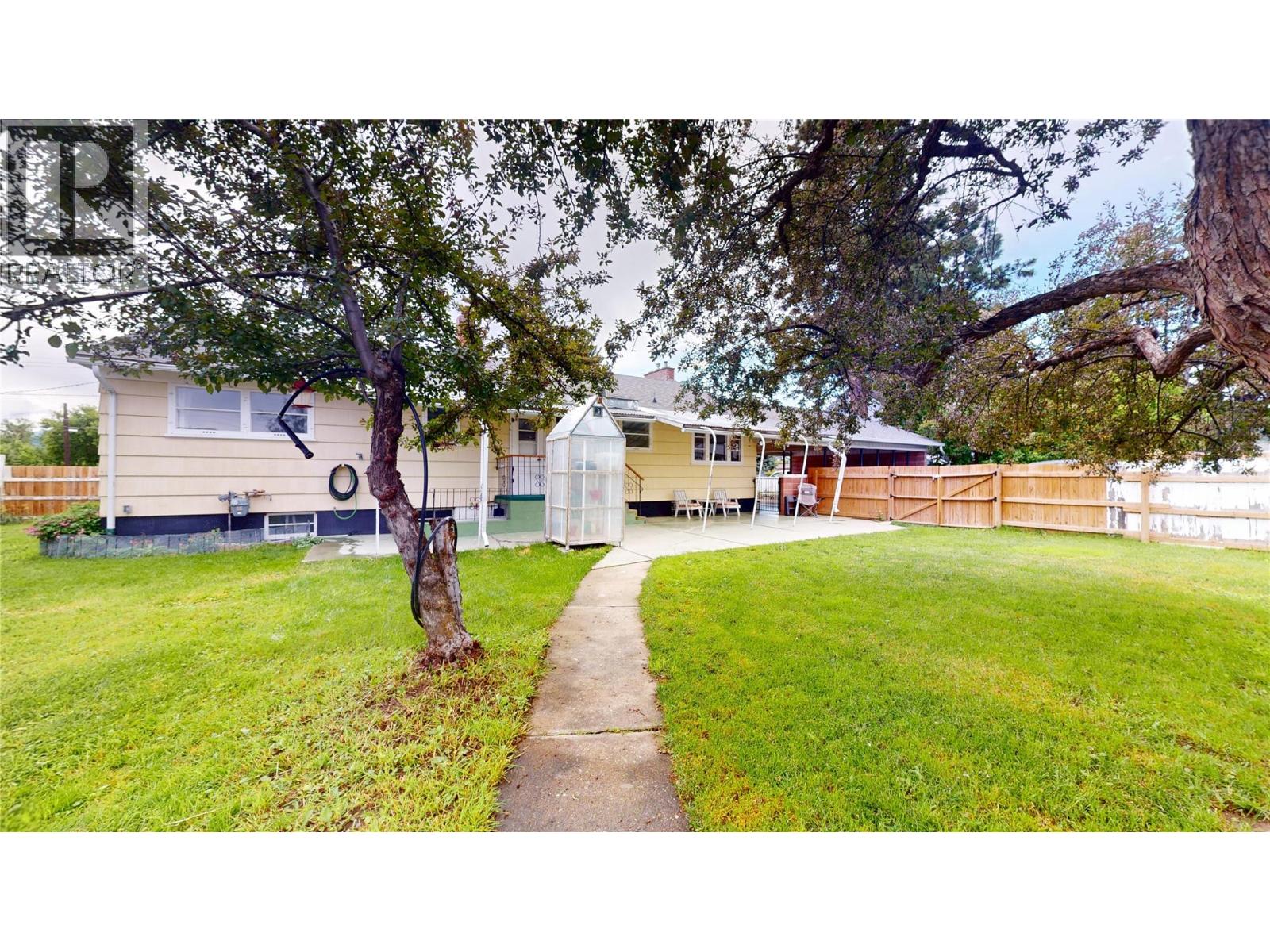 511 14th Avenue S, Cranbrook, British Columbia  V1C 2X9 - Photo 40 - 10391114