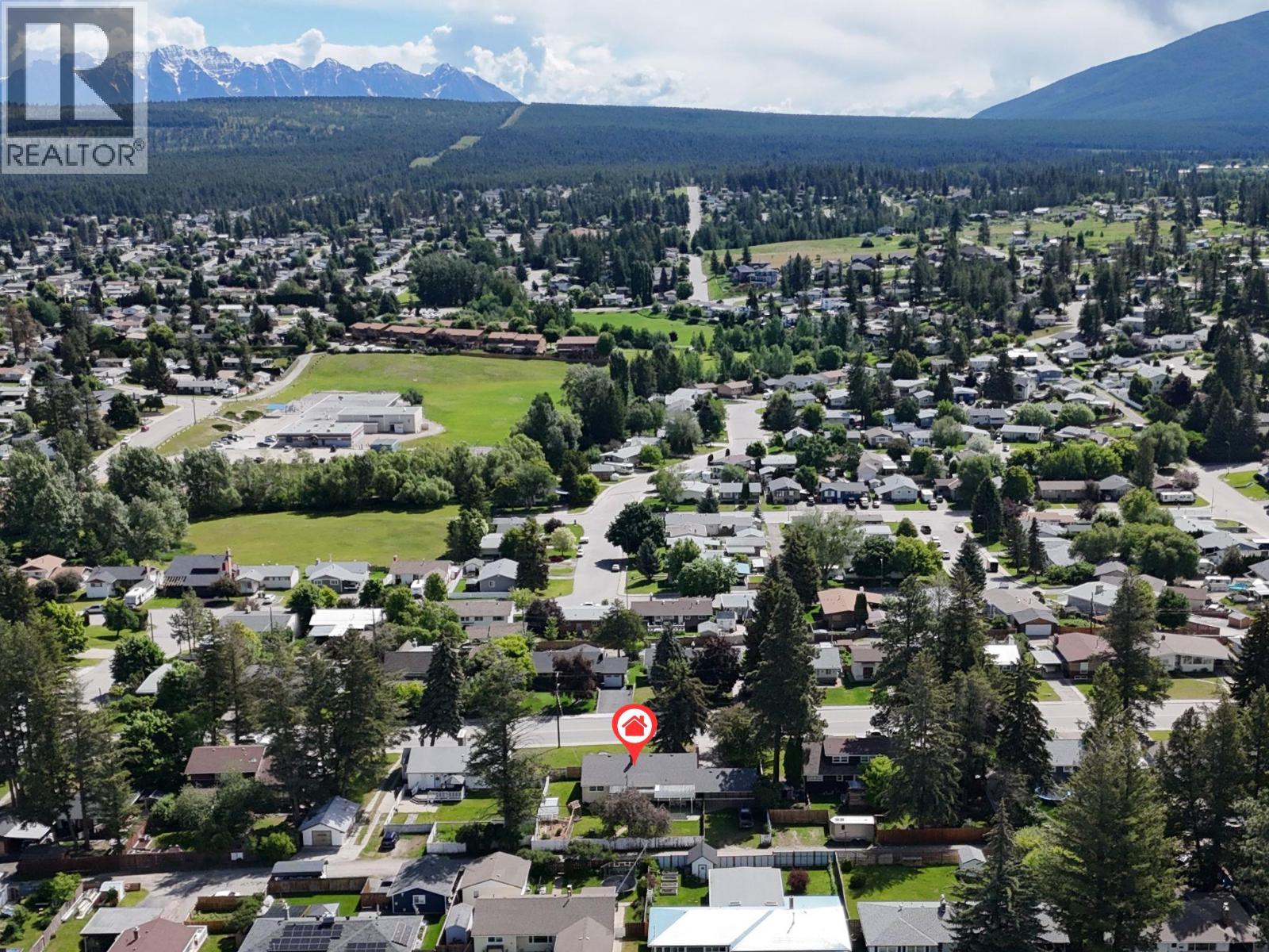 511 14th Avenue S, Cranbrook, British Columbia  V1C 2X9 - Photo 47 - 10391114