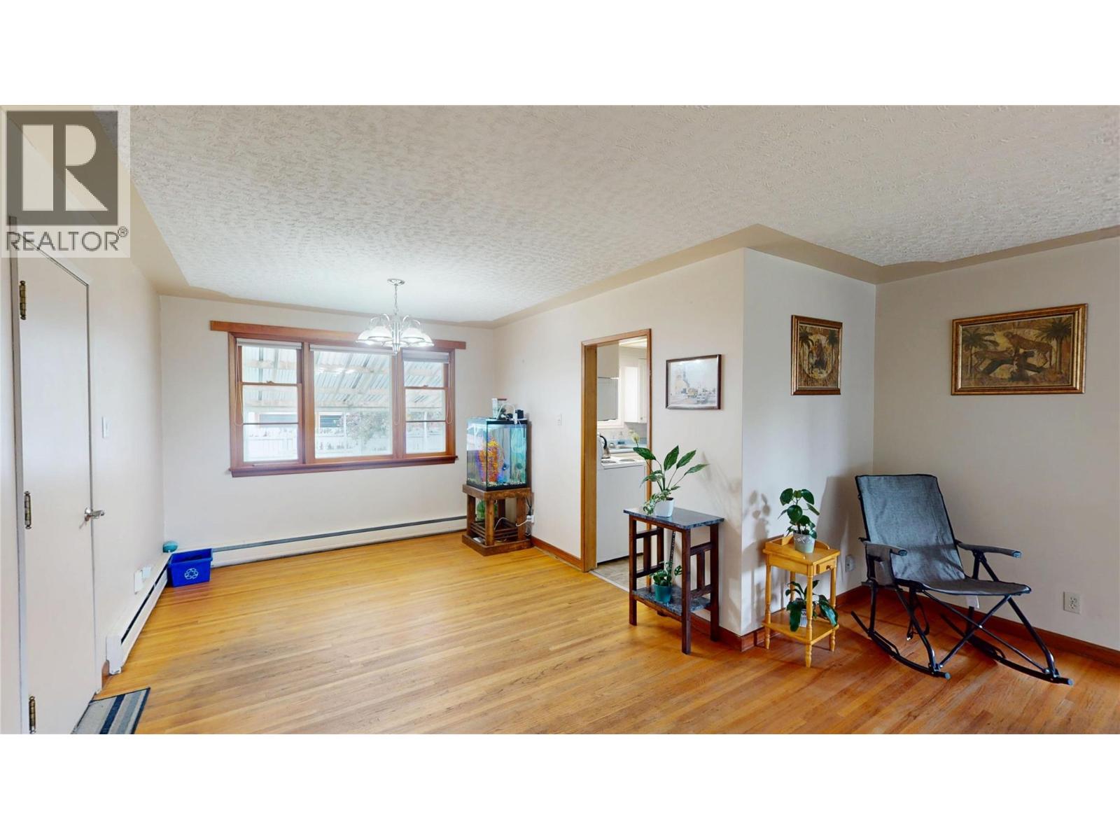 511 14th Avenue S, Cranbrook, British Columbia  V1C 2X9 - Photo 8 - 10391114