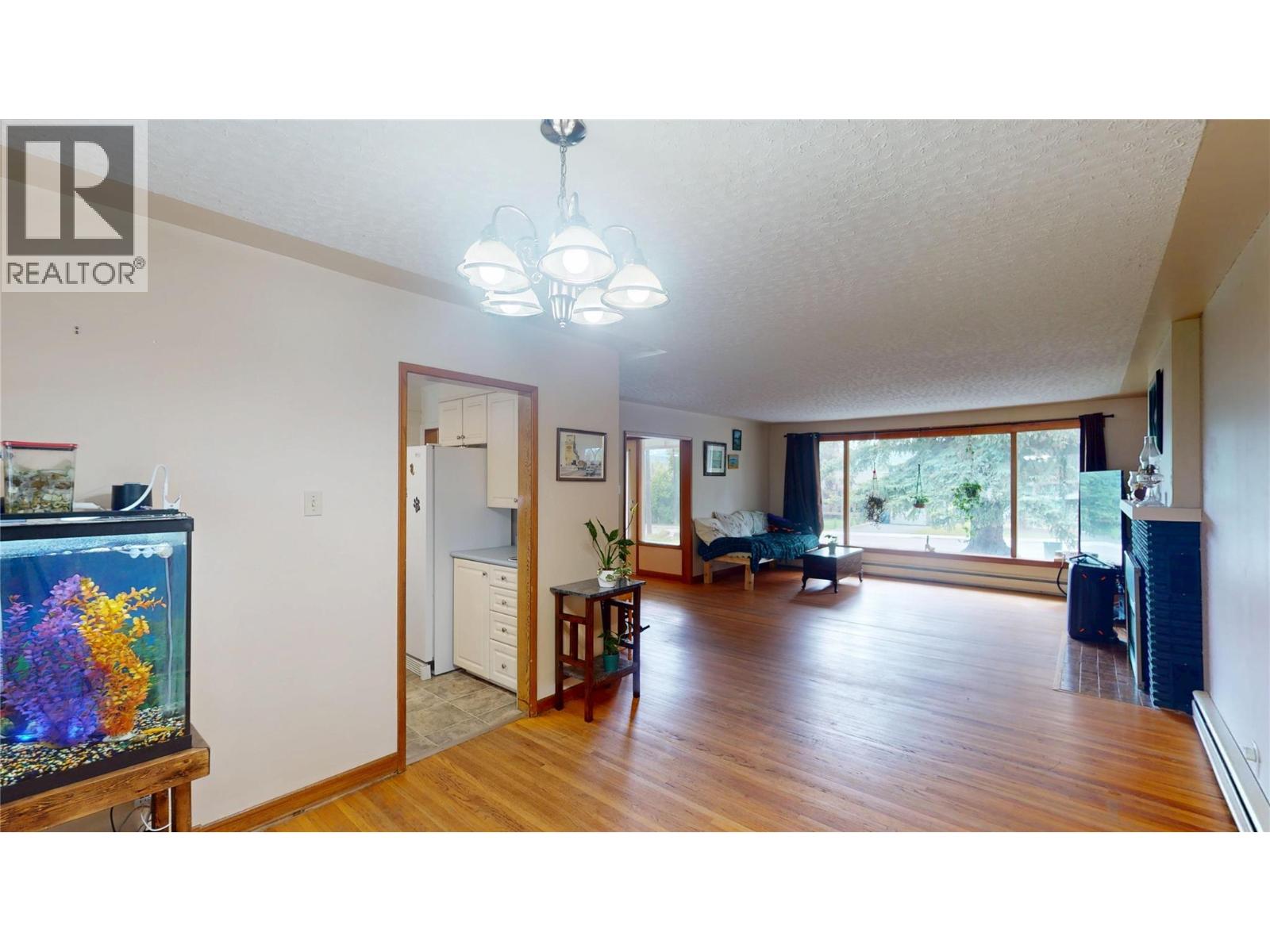 511 14th Avenue S, Cranbrook, British Columbia  V1C 2X9 - Photo 9 - 10391114