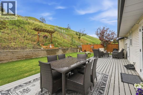 2087 Tremerton Drive, Kamloops, British Columbia  V2E 2K7 - Photo 10 - 10391005