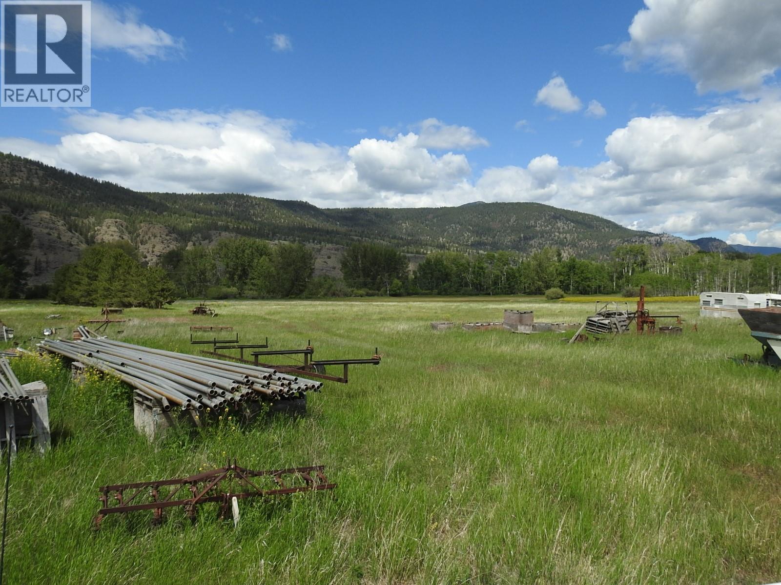 5569 Kamloops-Vernon Highway, Westwold, British Columbia  V0E 3B1 - Photo 12 - 10391483