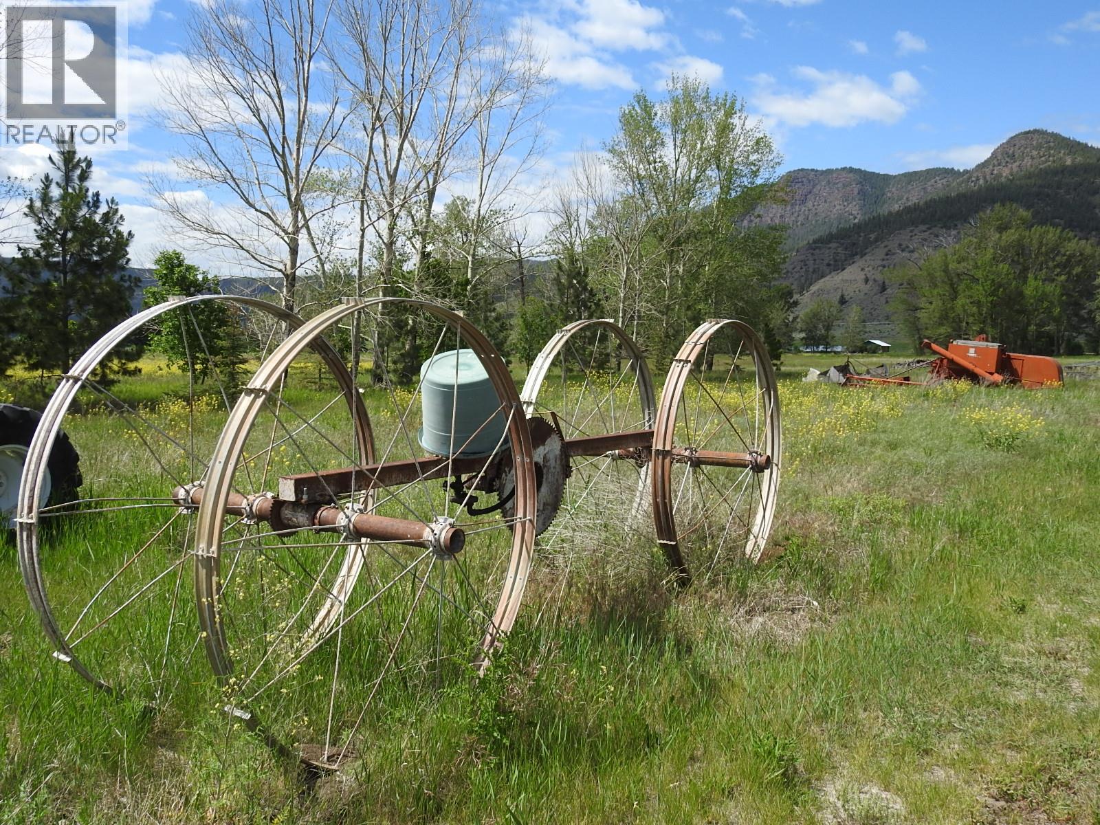 5569 Kamloops-Vernon Highway, Westwold, British Columbia  V0E 3B1 - Photo 4 - 10391483