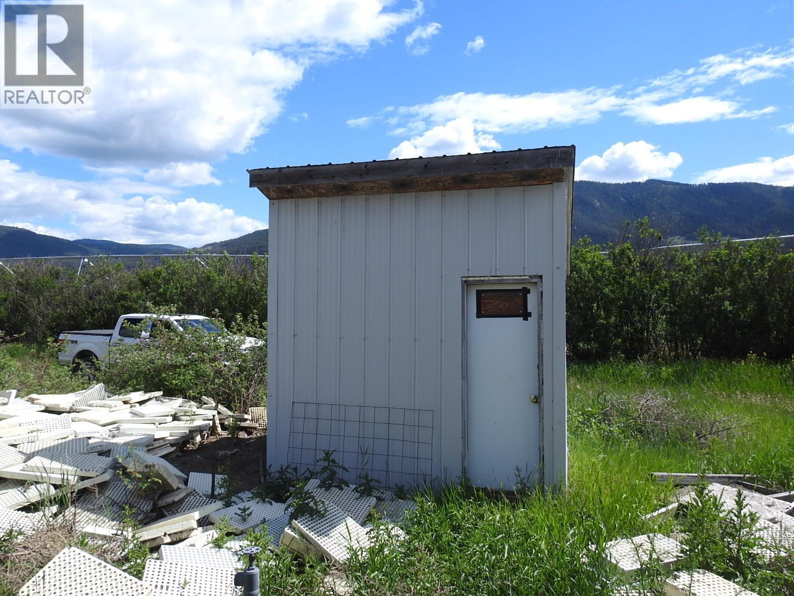 5569 Kamloops-Vernon Highway, Westwold, British Columbia  V0E 3B1 - Photo 45 - 10391483