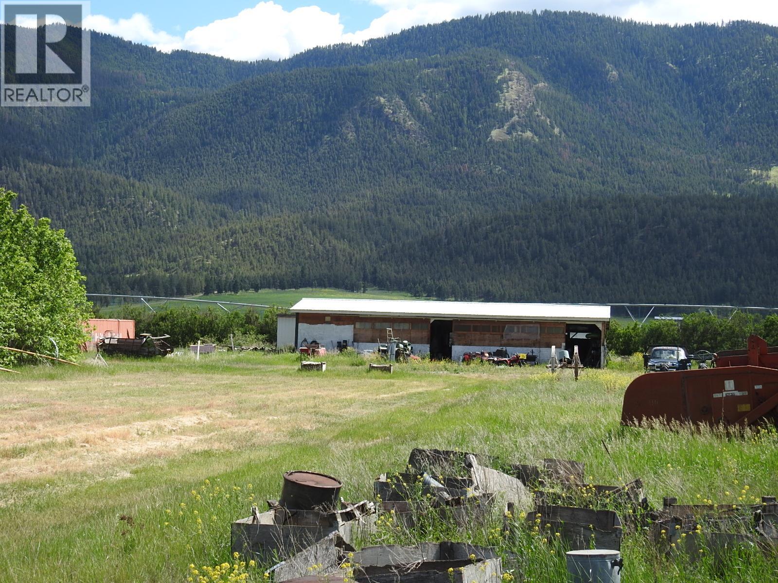 5569 Kamloops-Vernon Highway, Westwold, British Columbia  V0E 3B1 - Photo 7 - 10391483
