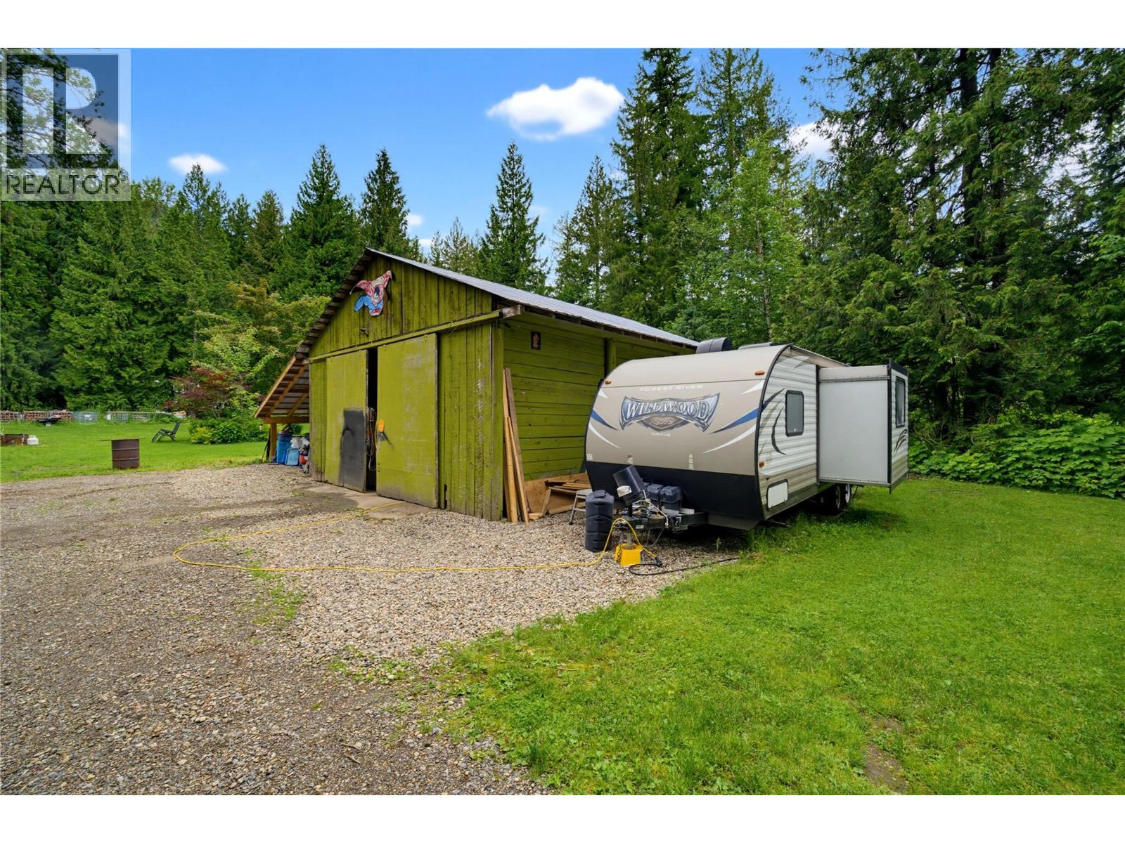 1989 Bundus Road, Sicamous, British Columbia  V0E 2V5 - Photo 35 - 10391390