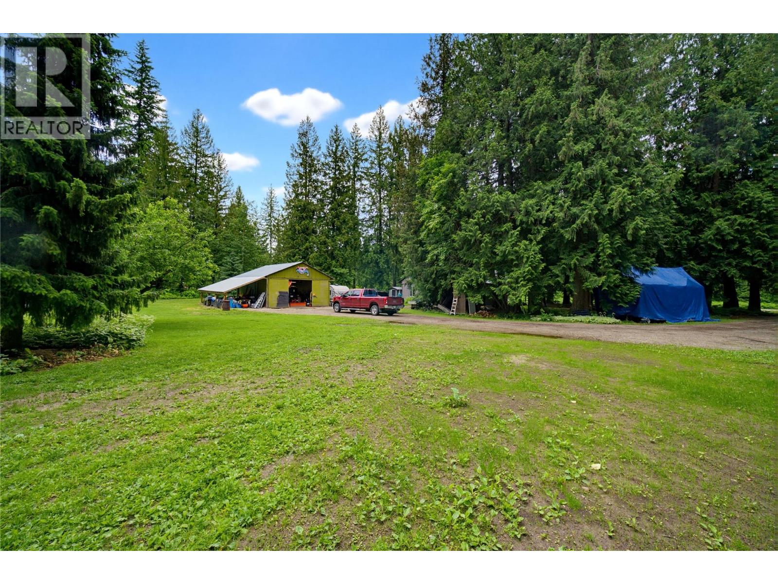 1989 Bundus Road, Sicamous, British Columbia  V0E 2V5 - Photo 4 - 10391390