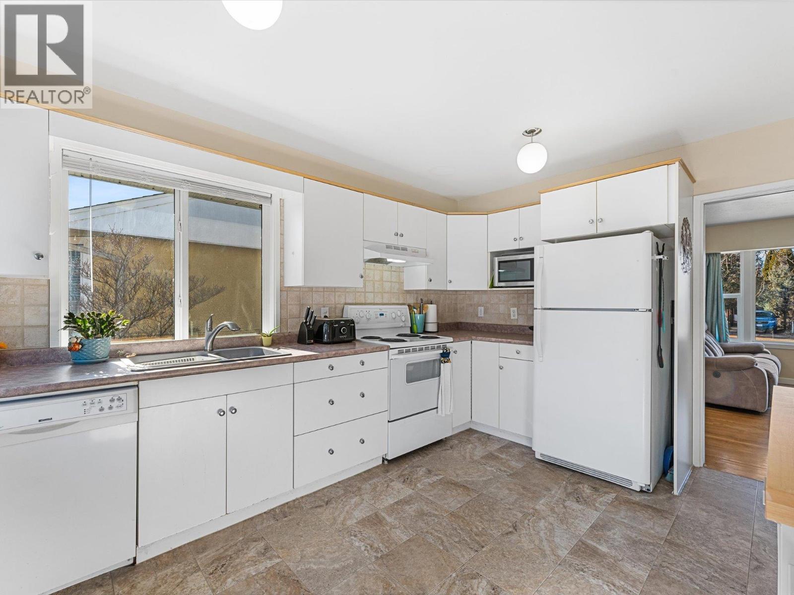 1945/1947 Bowes Street, Kelowna, British Columbia  V1Y 3C2 - Photo 12 - 10391546
