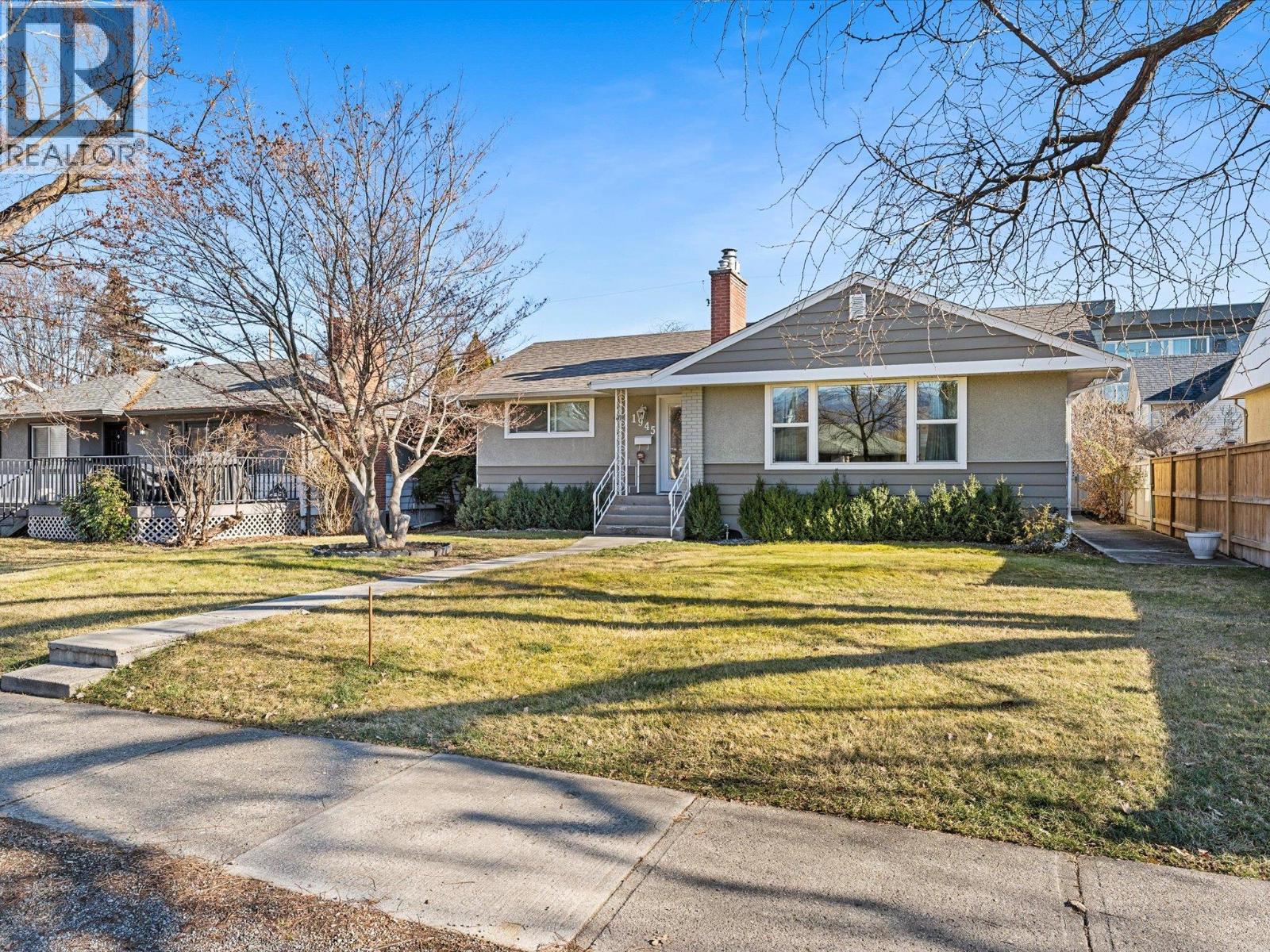 1945/1947 Bowes Street, Kelowna, British Columbia  V1Y 3C2 - Photo 5 - 10391546