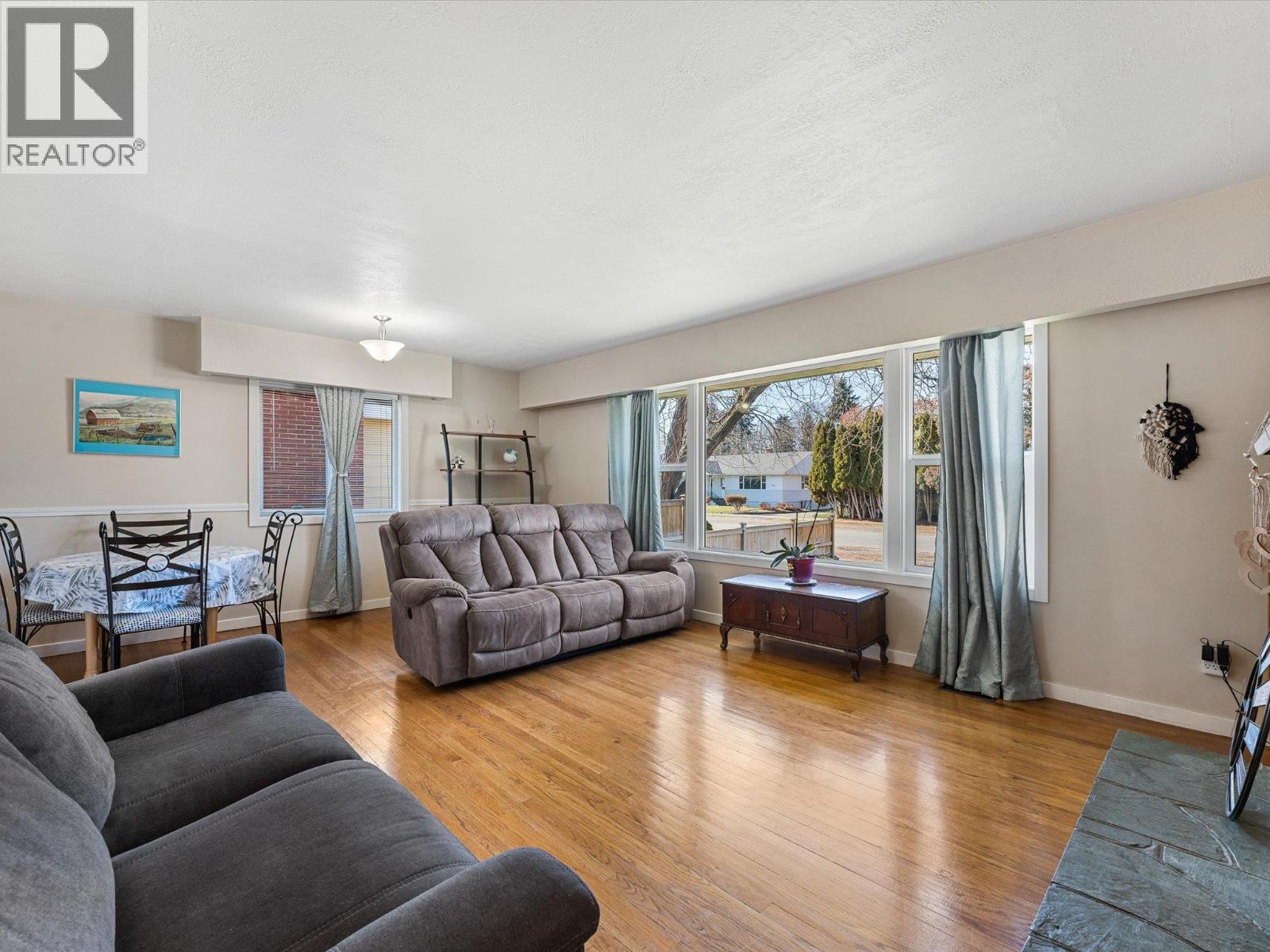 1945/1947 Bowes Street, Kelowna, British Columbia  V1Y 3C2 - Photo 7 - 10391546