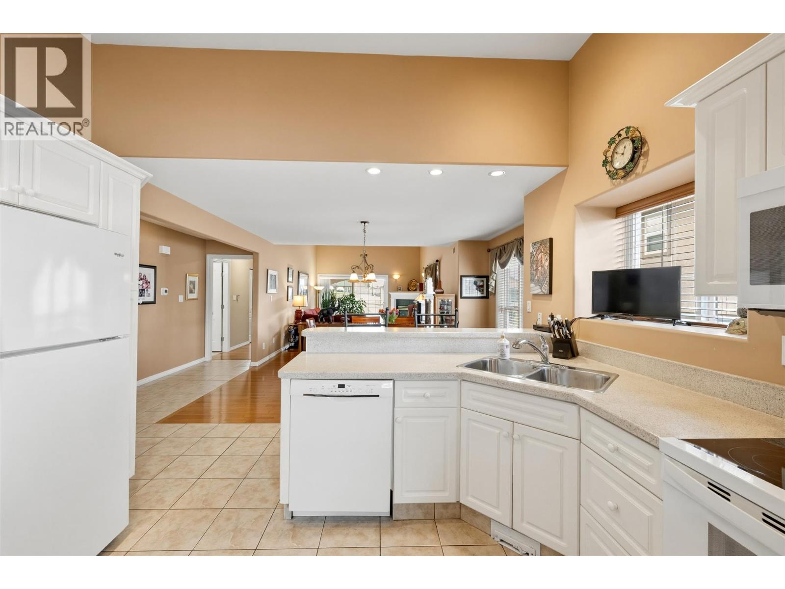 705 Balsam Avenue Unit# 108, Penticton, British Columbia  V2A 9B7 - Photo 5 - 10391480