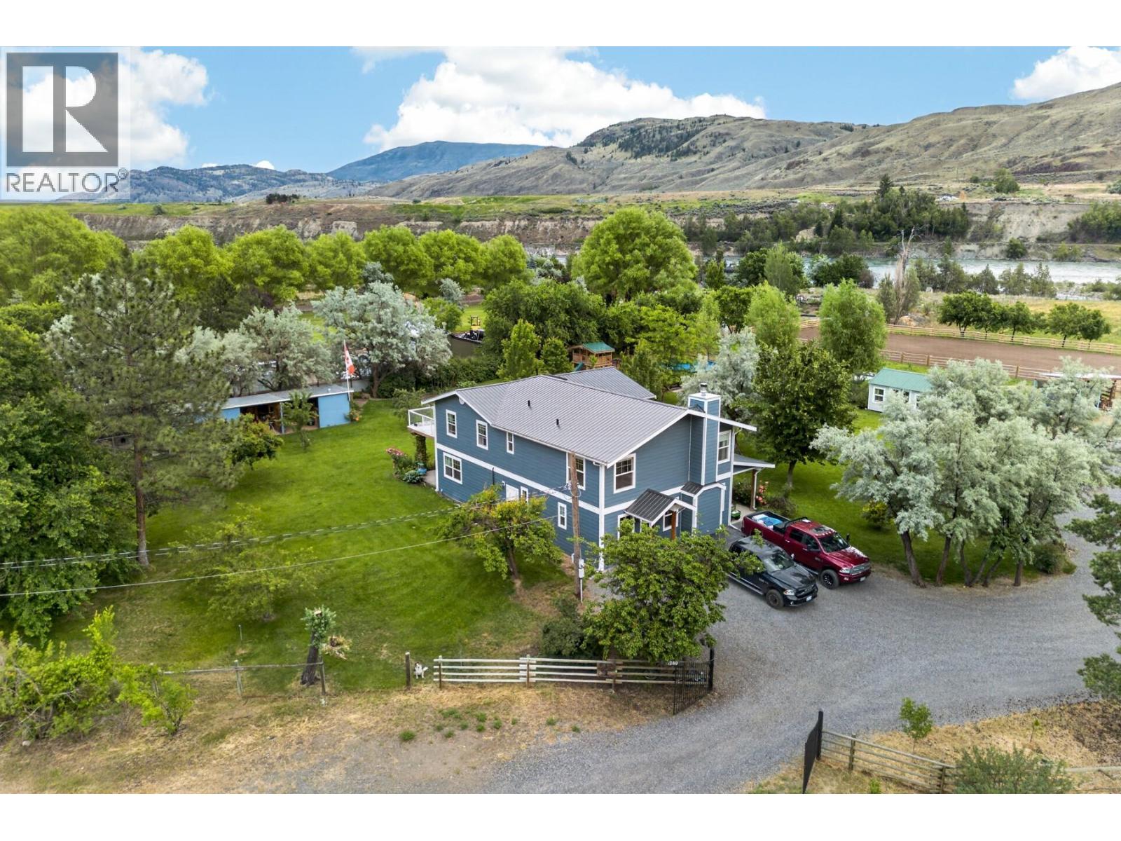1260 Thompson Court, Kamloops, British Columbia  V0K 2J0 - Photo 3 - 10391465