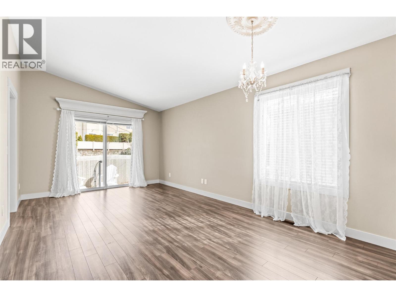 2100 55 Avenue Unit# 66, Vernon, British Columbia  V1T 9Y6 - Photo 3 - 10391456