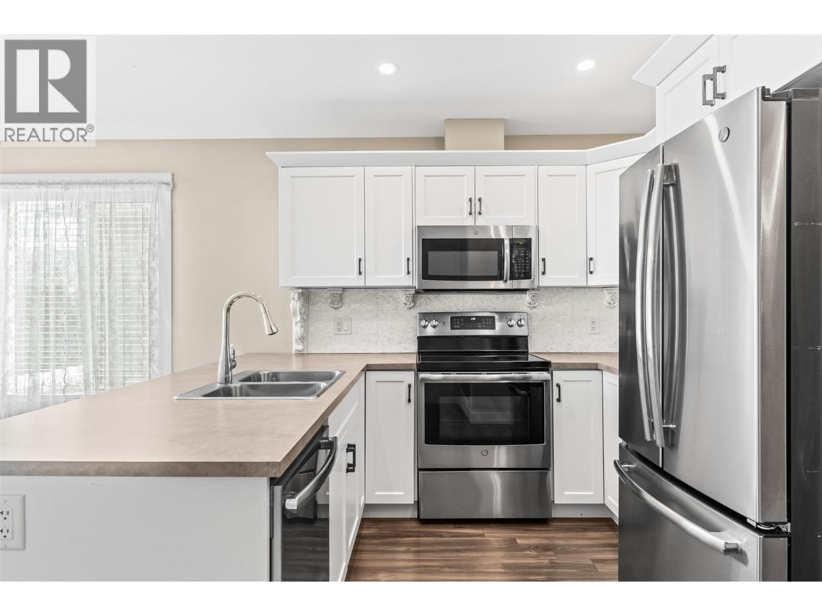 2100 55 Avenue Unit# 66, Vernon, British Columbia  V1T 9Y6 - Photo 5 - 10391456