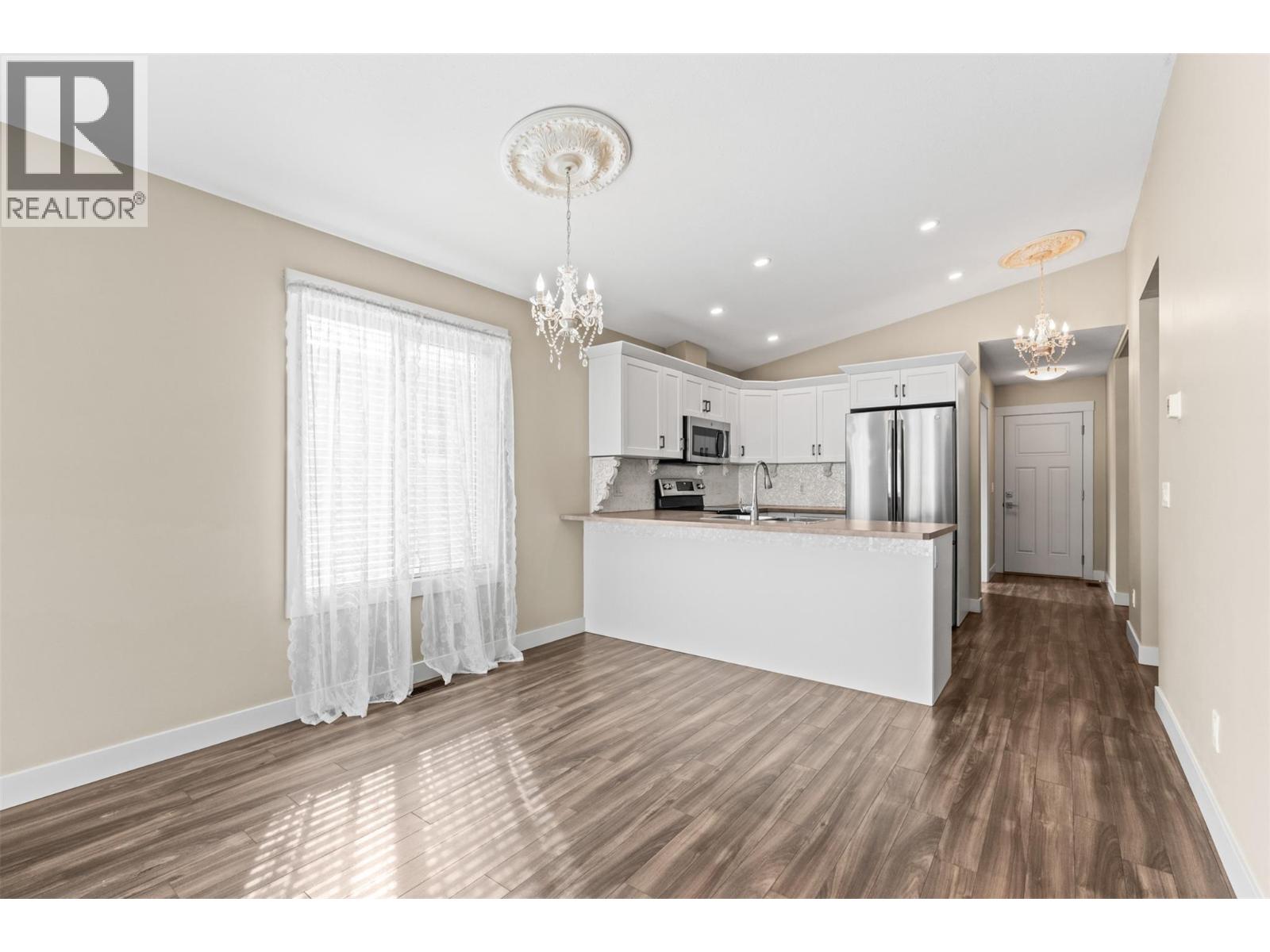 2100 55 Avenue Unit# 66, Vernon, British Columbia  V1T 9Y6 - Photo 8 - 10391456