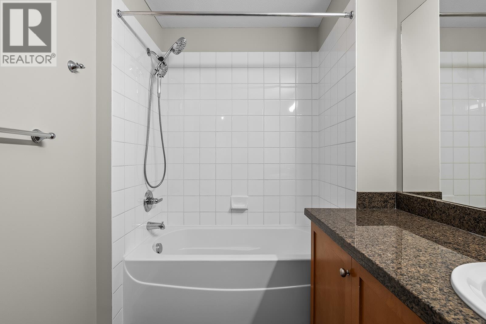 1873 Country Club Drive Unit# 2221, Kelowna, British Columbia  V1V 2W6 - Photo 19 - 10391123