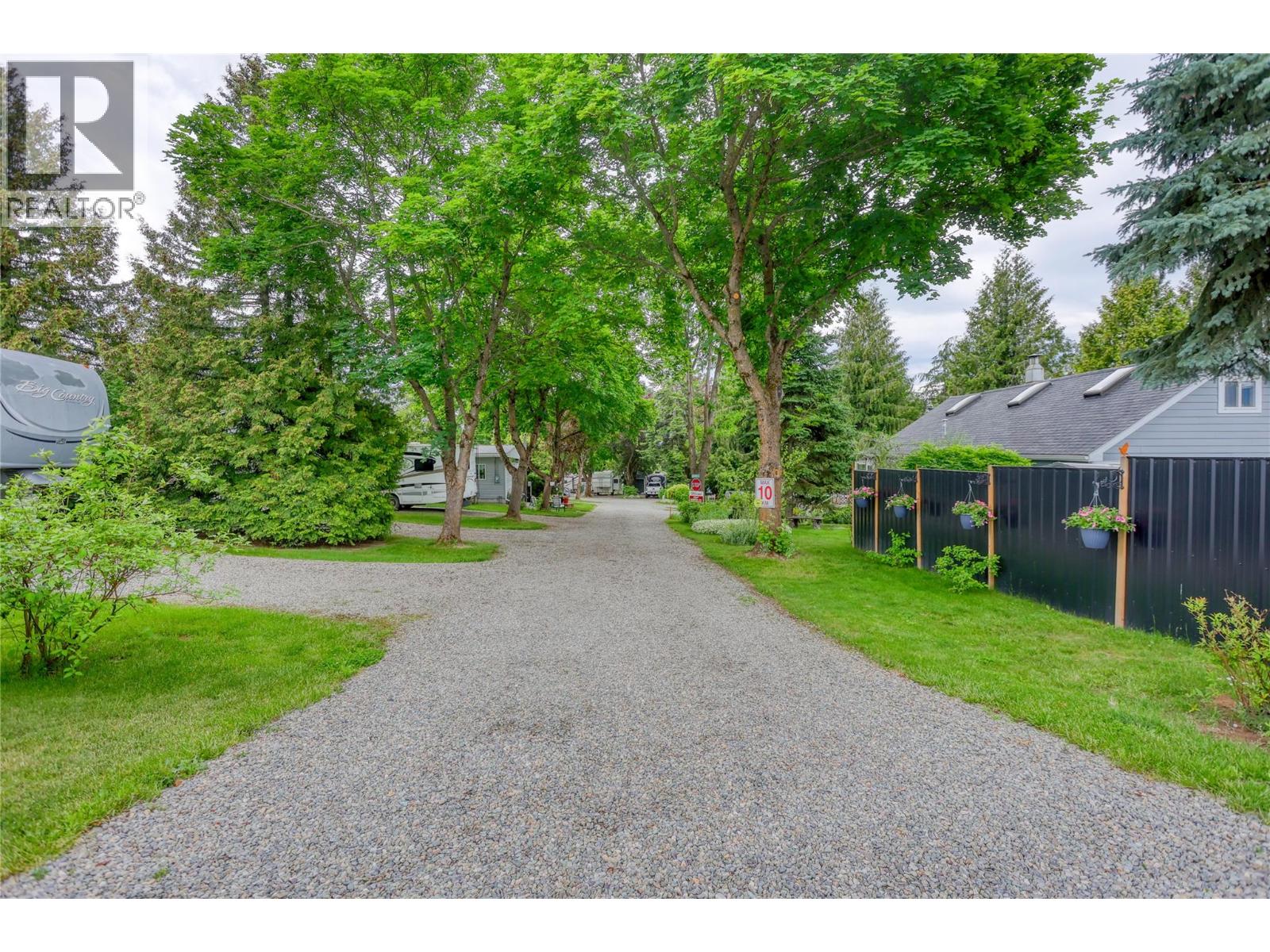 1409 Erickson Road, Creston, British Columbia  V0B 1G1 - Photo 35 - 10390771