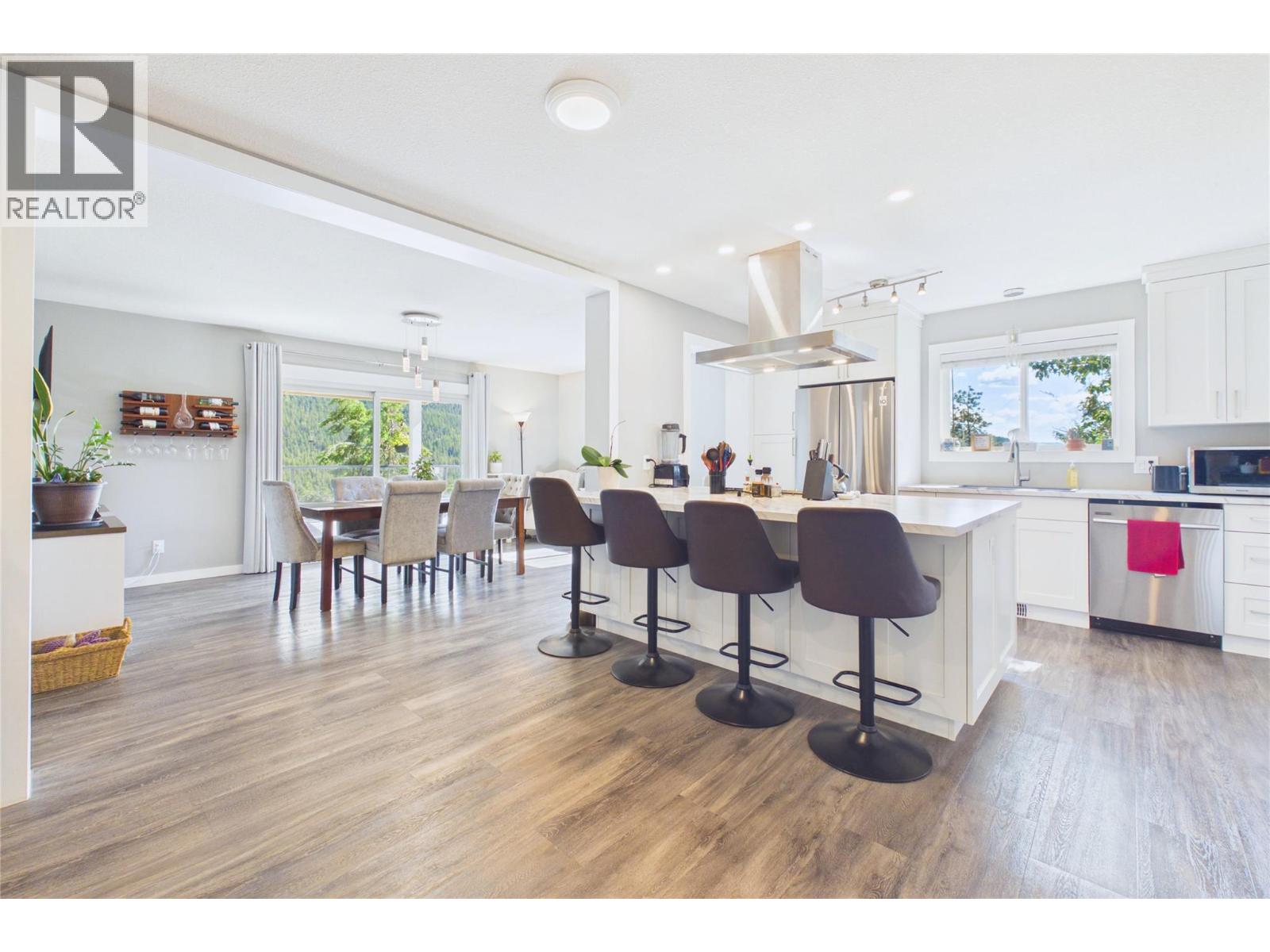 6210 33 Highway E, Kelowna, British Columbia  V1P 1H8 - Photo 10 - 10389893