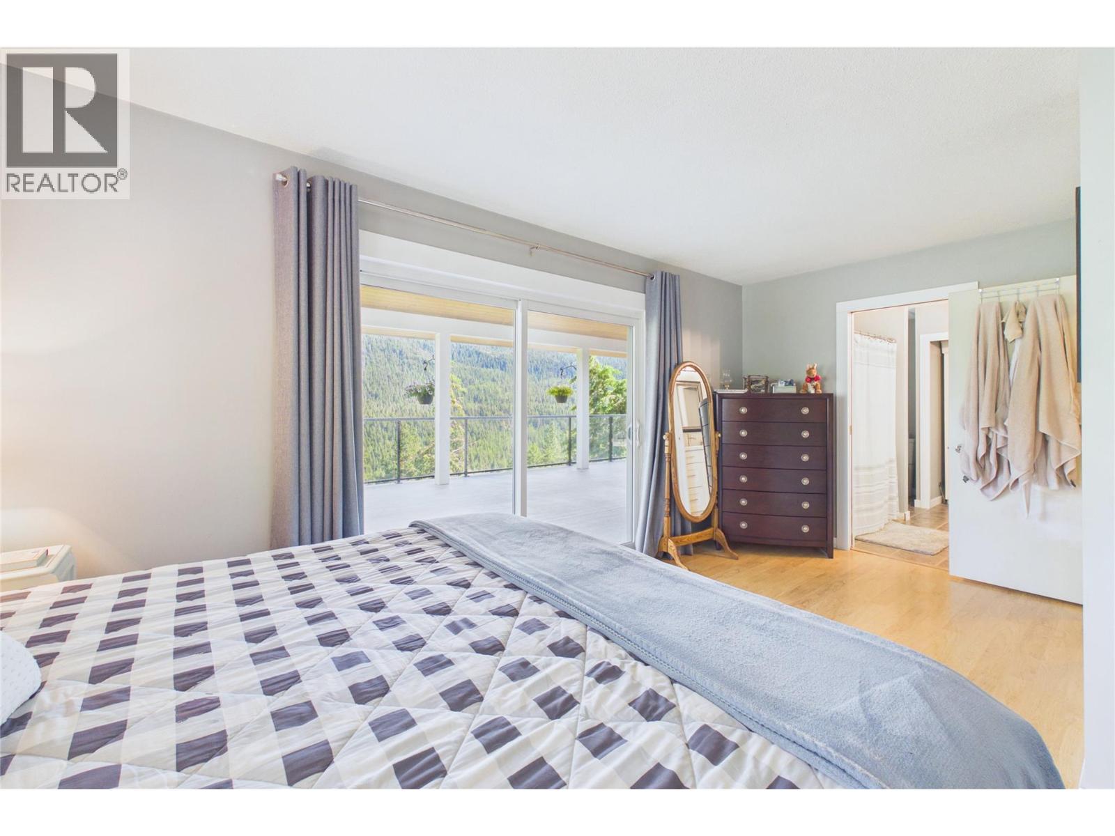 6210 33 Highway E, Kelowna, British Columbia  V1P 1H8 - Photo 37 - 10389893