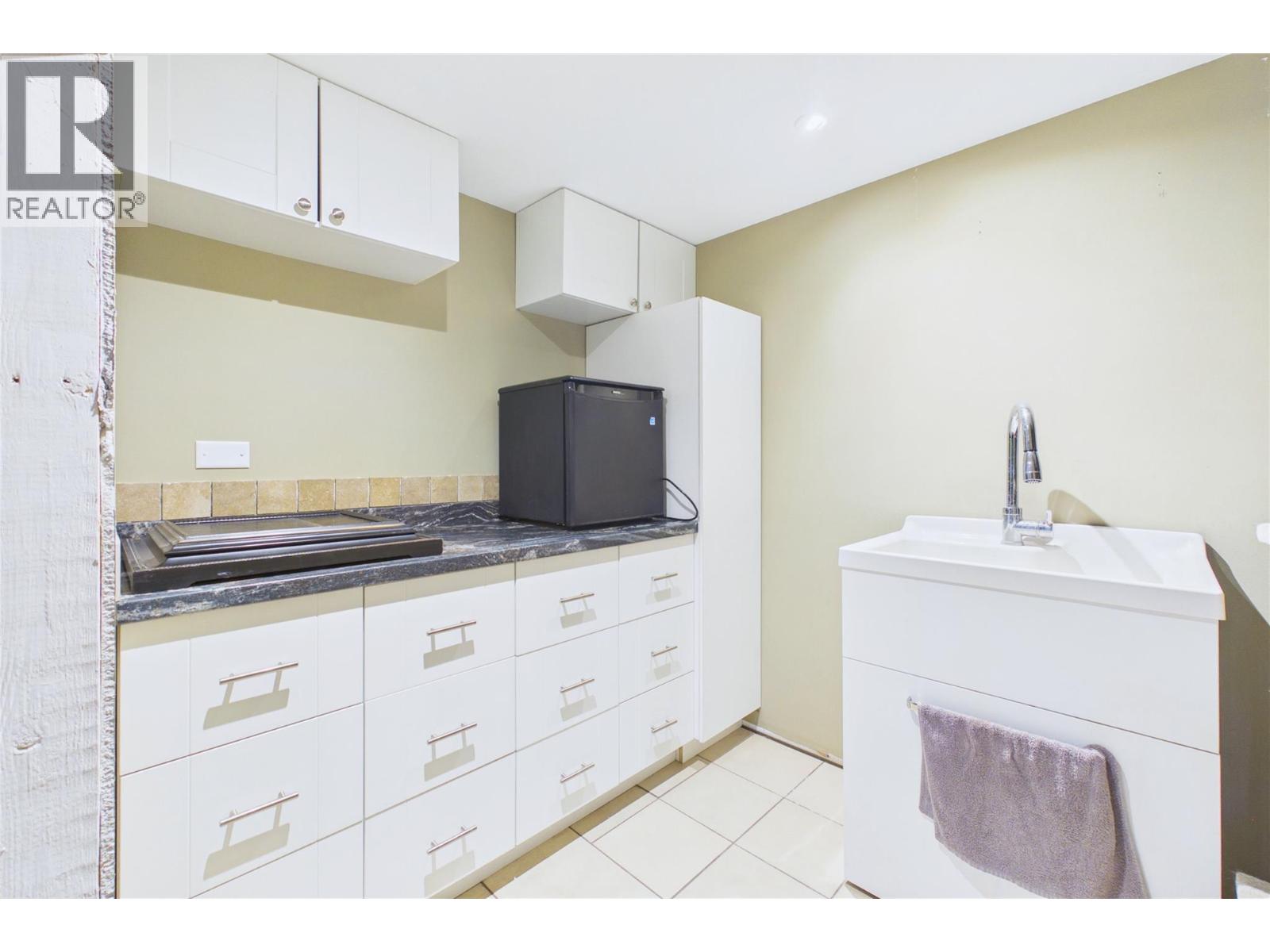 6210 33 Highway E, Kelowna, British Columbia  V1P 1H8 - Photo 57 - 10389893