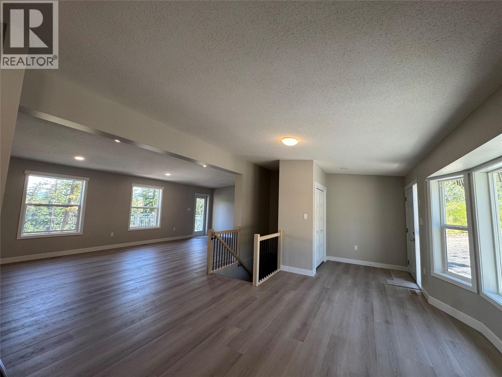 7932 Alpine Road, Kelowna, British Columbia  V1Z 3V4 - Photo 10 - 10391448