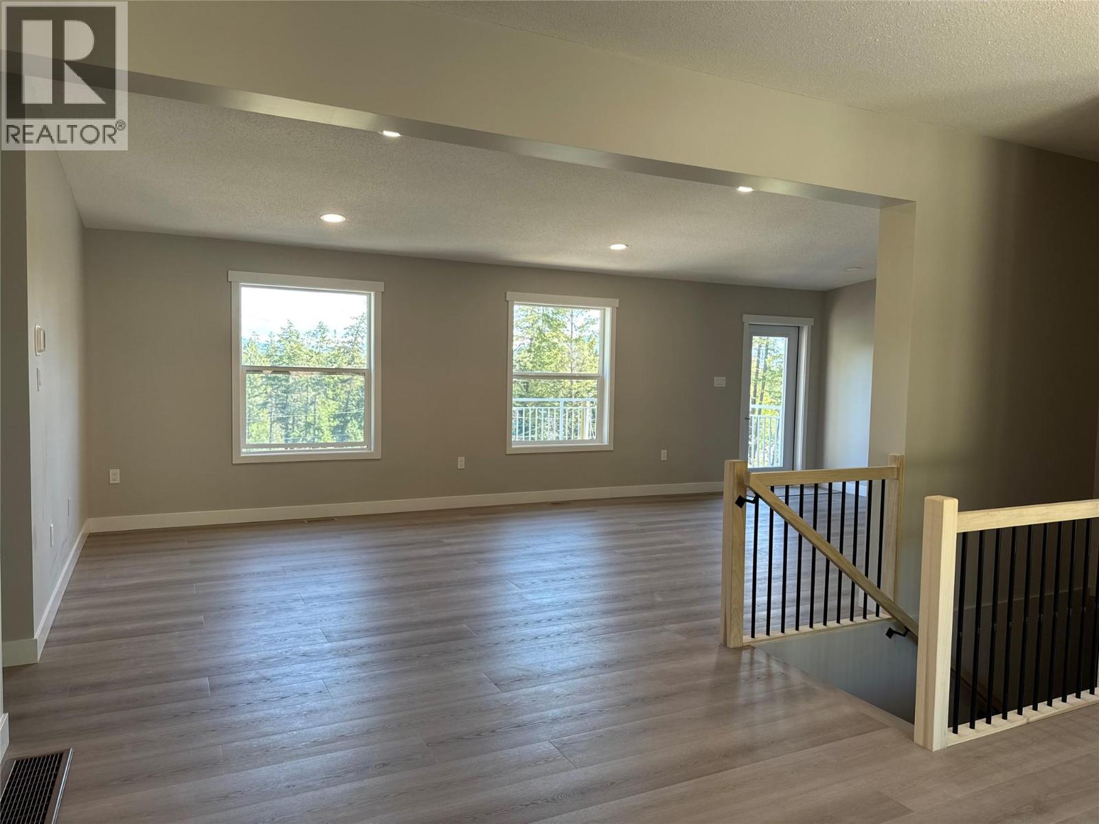 7932 Alpine Road, Kelowna, British Columbia  V1Z 3V4 - Photo 11 - 10391448