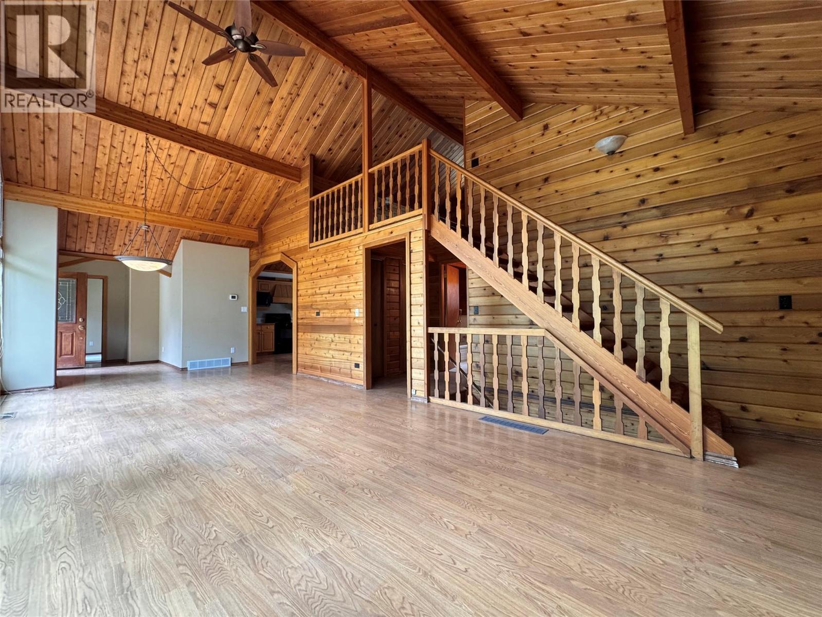 5007 Fairmont Close, Fairmont Hot Springs, British Columbia  V0B 1L1 - Photo 8 - 10391401