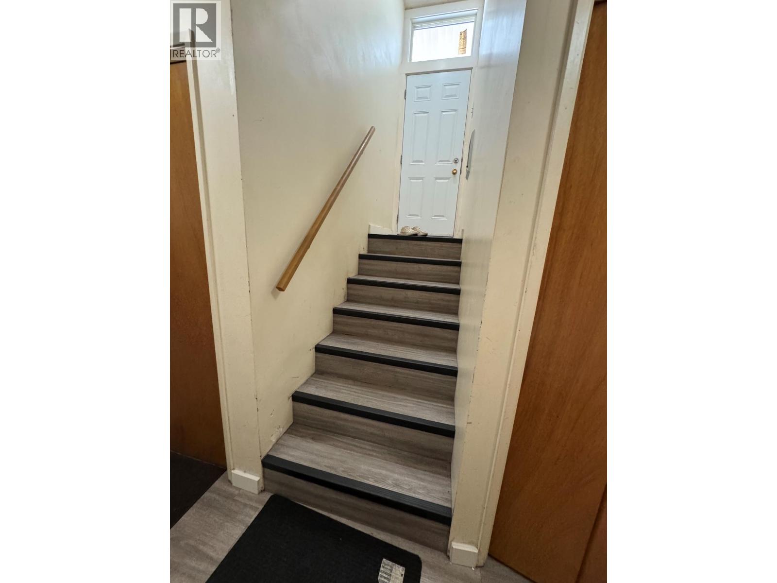 1803 4th Street N, Cranbrook, British Columbia  V1C 3L9 - Photo 12 - 10391447
