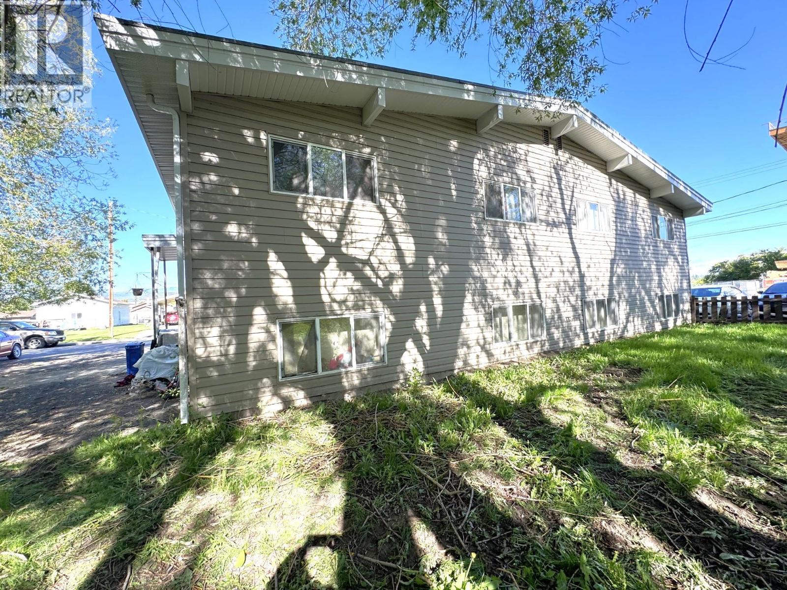 1803 4th Street N, Cranbrook, British Columbia  V1C 3L9 - Photo 3 - 10391447