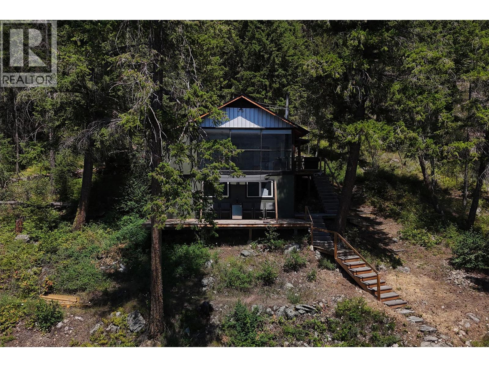 3872 Point Road, Chase, British Columbia  V0E 1M0 - Photo 2 - 10391606