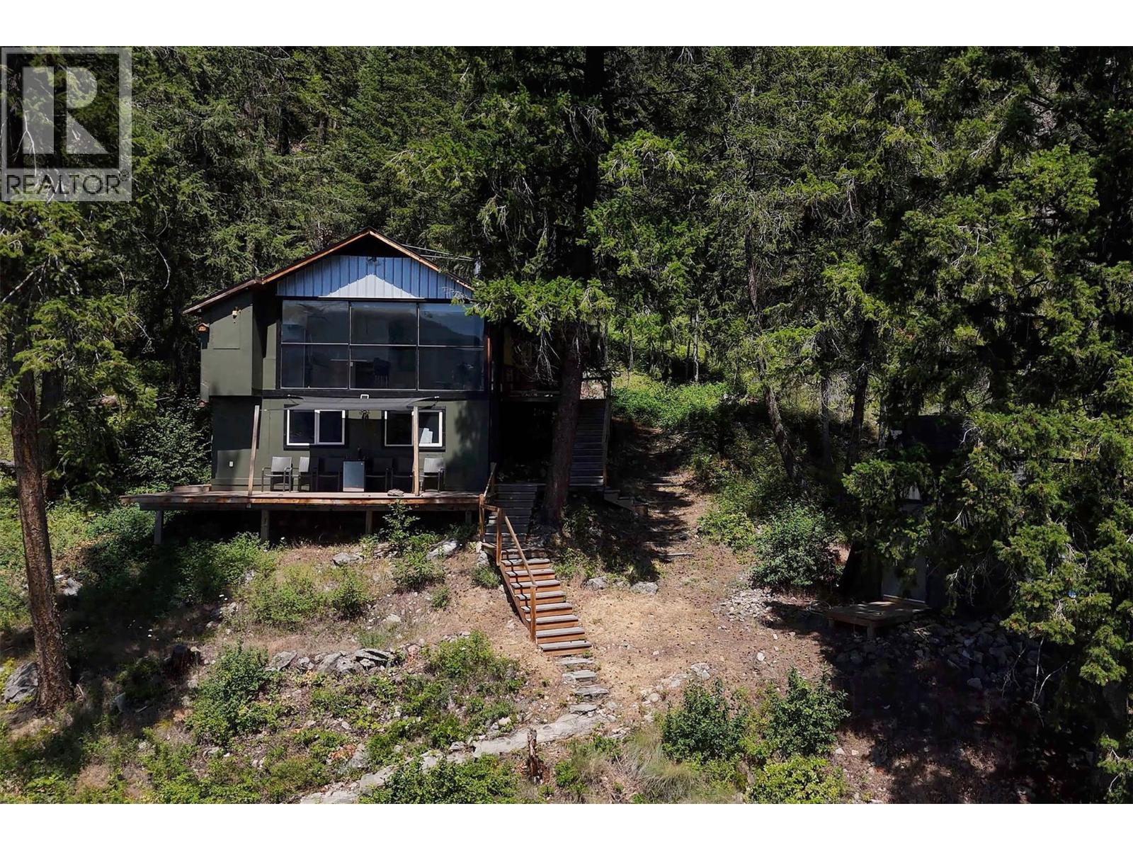 3872 Point Road, Chase, British Columbia  V0E 1M0 - Photo 9 - 10391606