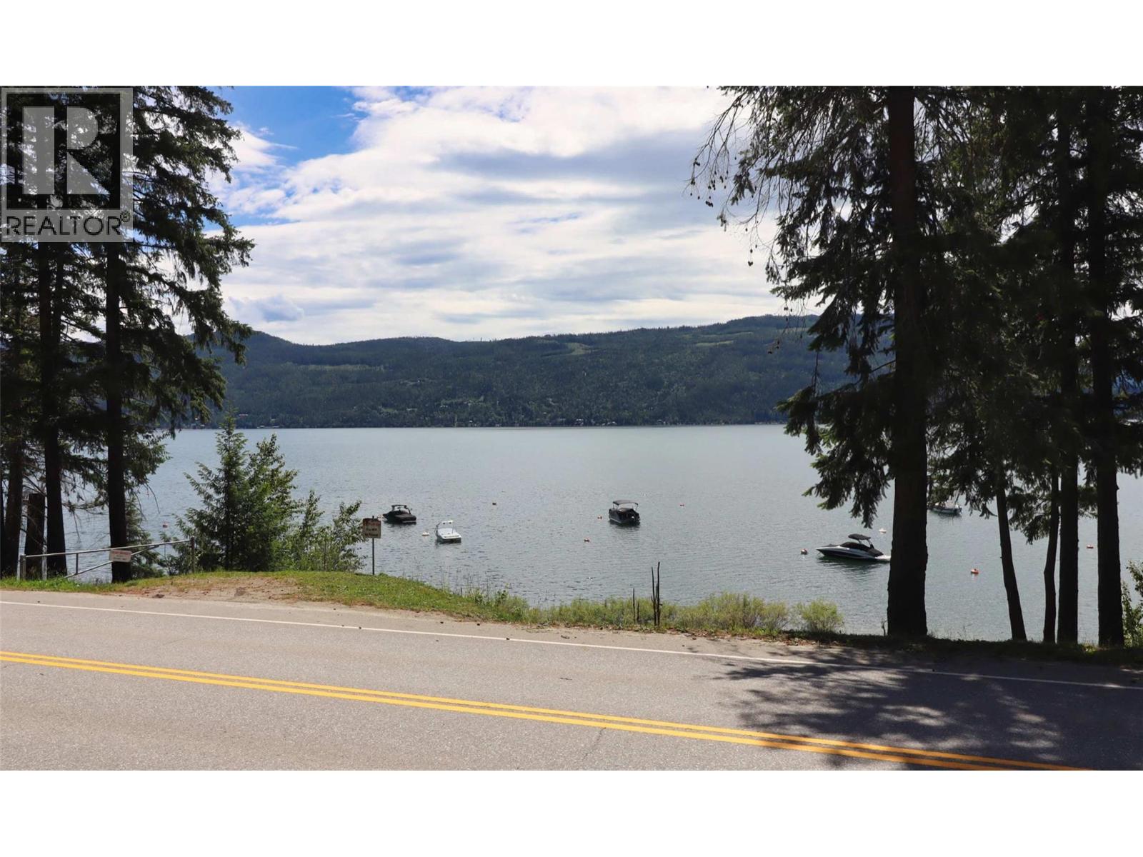5185 Squilax Anglemont Road, Celista, British Columbia  V0E 1M6 - Photo 24 - 10390856