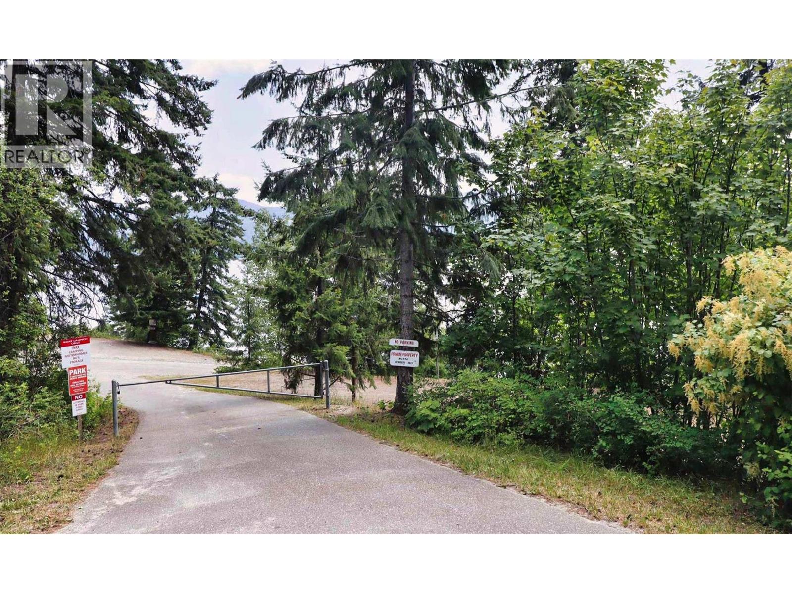 5185 Squilax Anglemont Road, Celista, British Columbia  V0E 1M6 - Photo 25 - 10390856