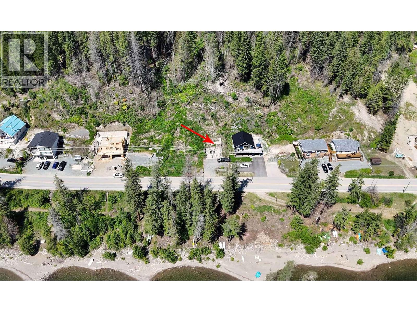 5185 Squilax Anglemont Road, Celista, British Columbia  V0E 1M6 - Photo 4 - 10390856
