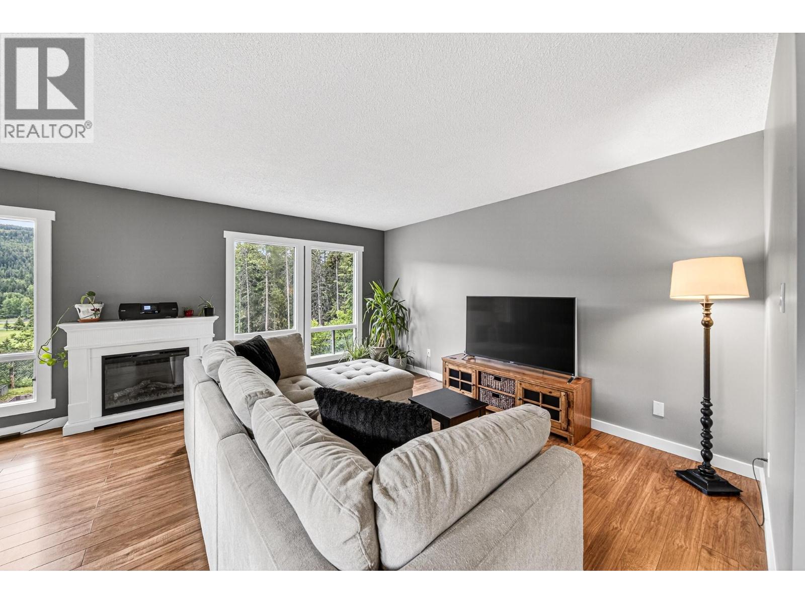 910 Alpine Way, Elkford, British Columbia  V0B 1H0 - Photo 18 - 10389724
