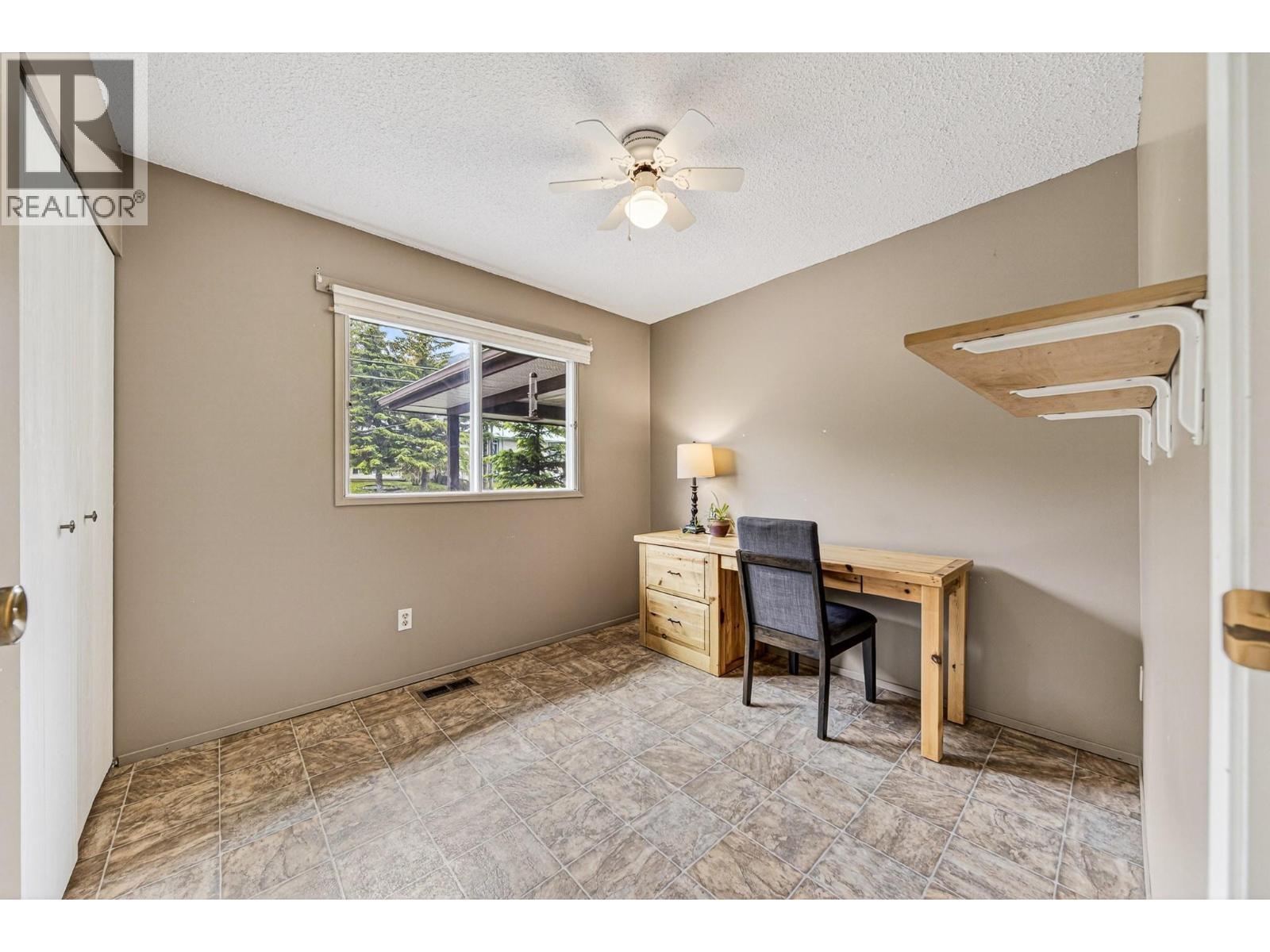 910 Alpine Way, Elkford, British Columbia  V0B 1H0 - Photo 29 - 10389724