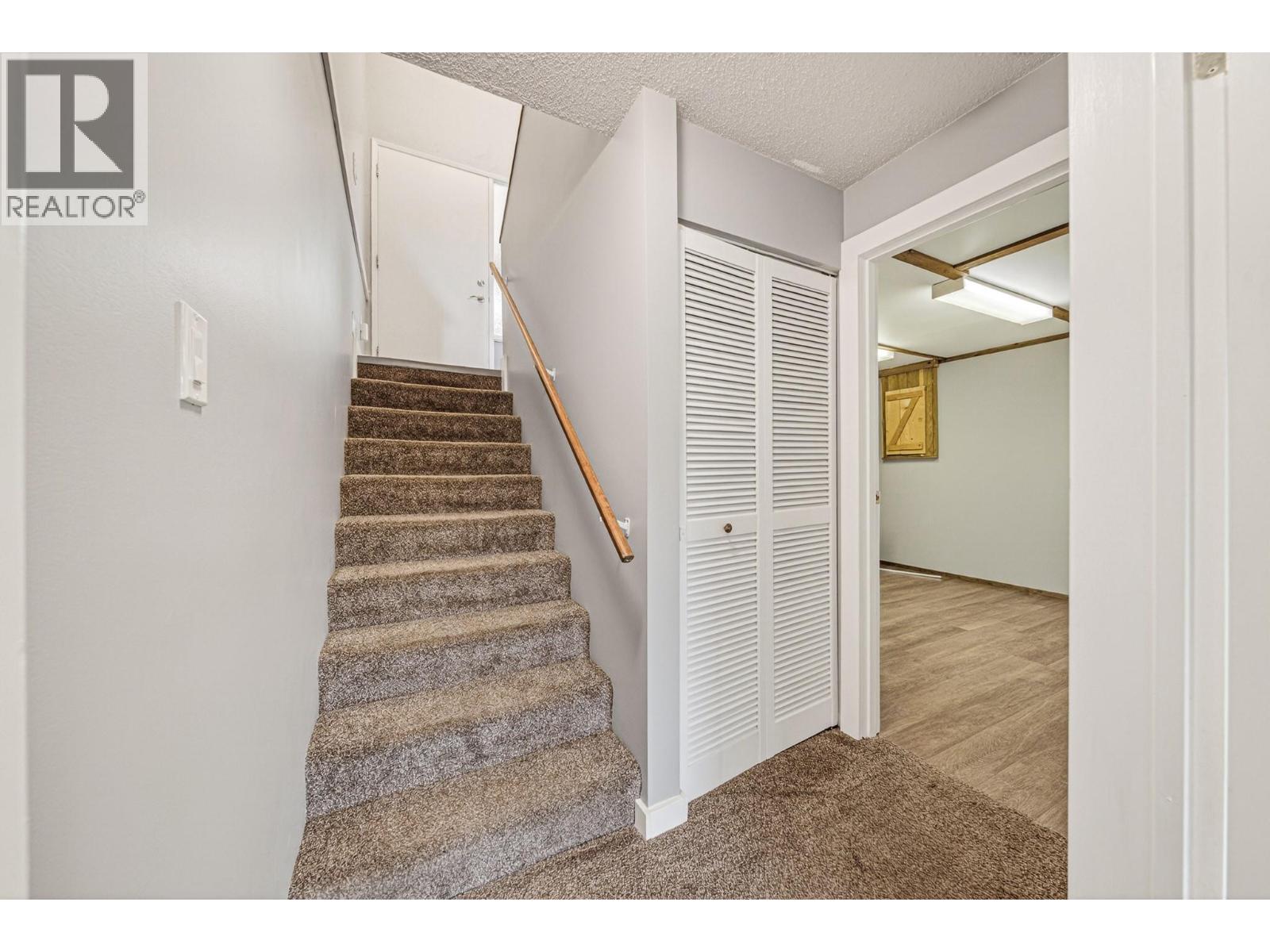 910 Alpine Way, Elkford, British Columbia  V0B 1H0 - Photo 36 - 10389724