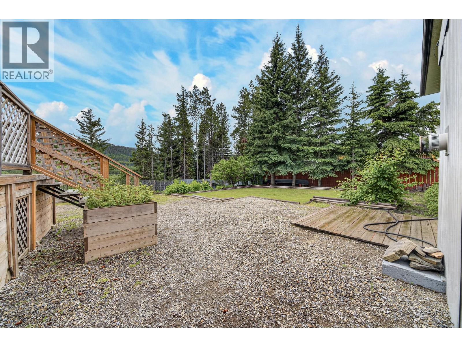910 Alpine Way, Elkford, British Columbia  V0B 1H0 - Photo 49 - 10389724