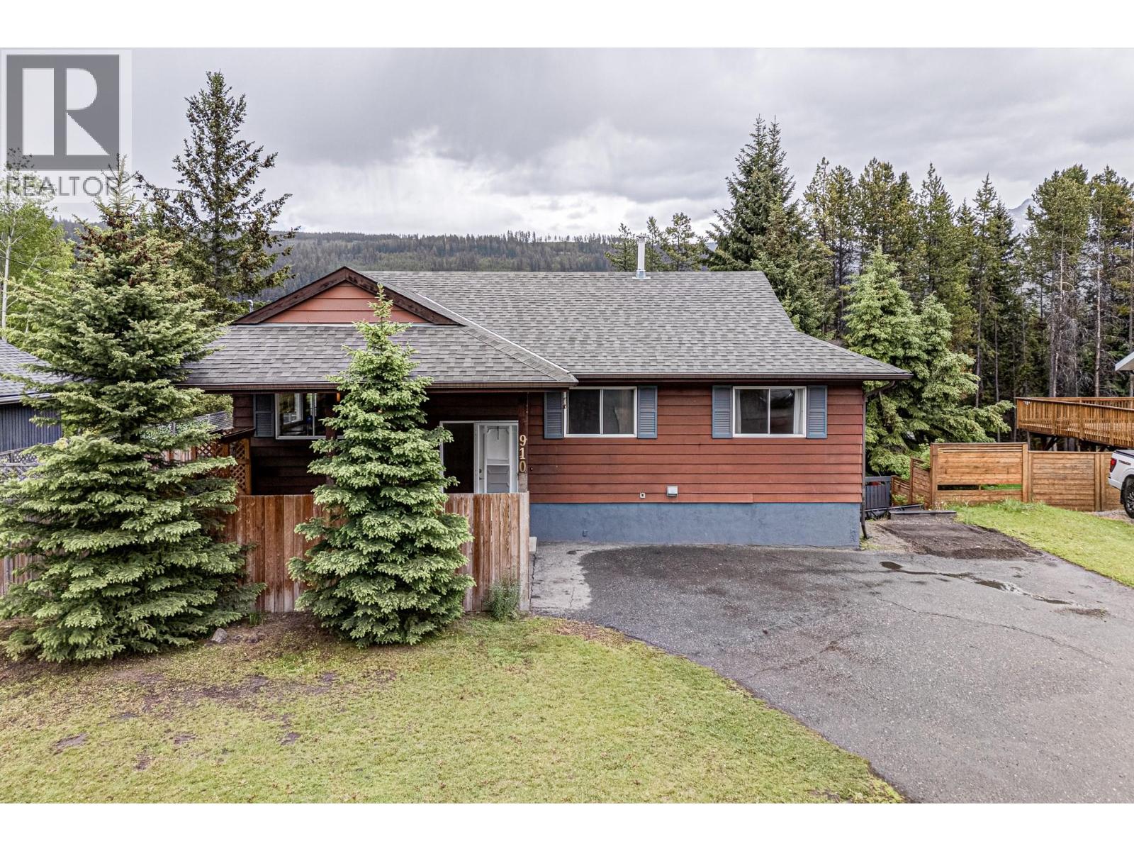 910 Alpine Way, Elkford, British Columbia  V0B 1H0 - Photo 67 - 10389724