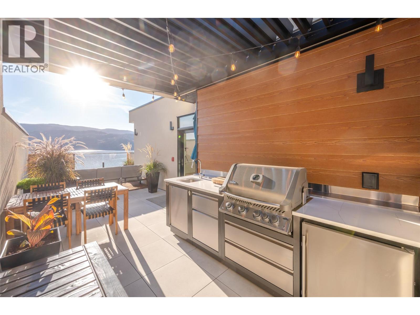 6007 Princess Street, Peachland, British Columbia  V0H 1X7 - Photo 22 - 10391574